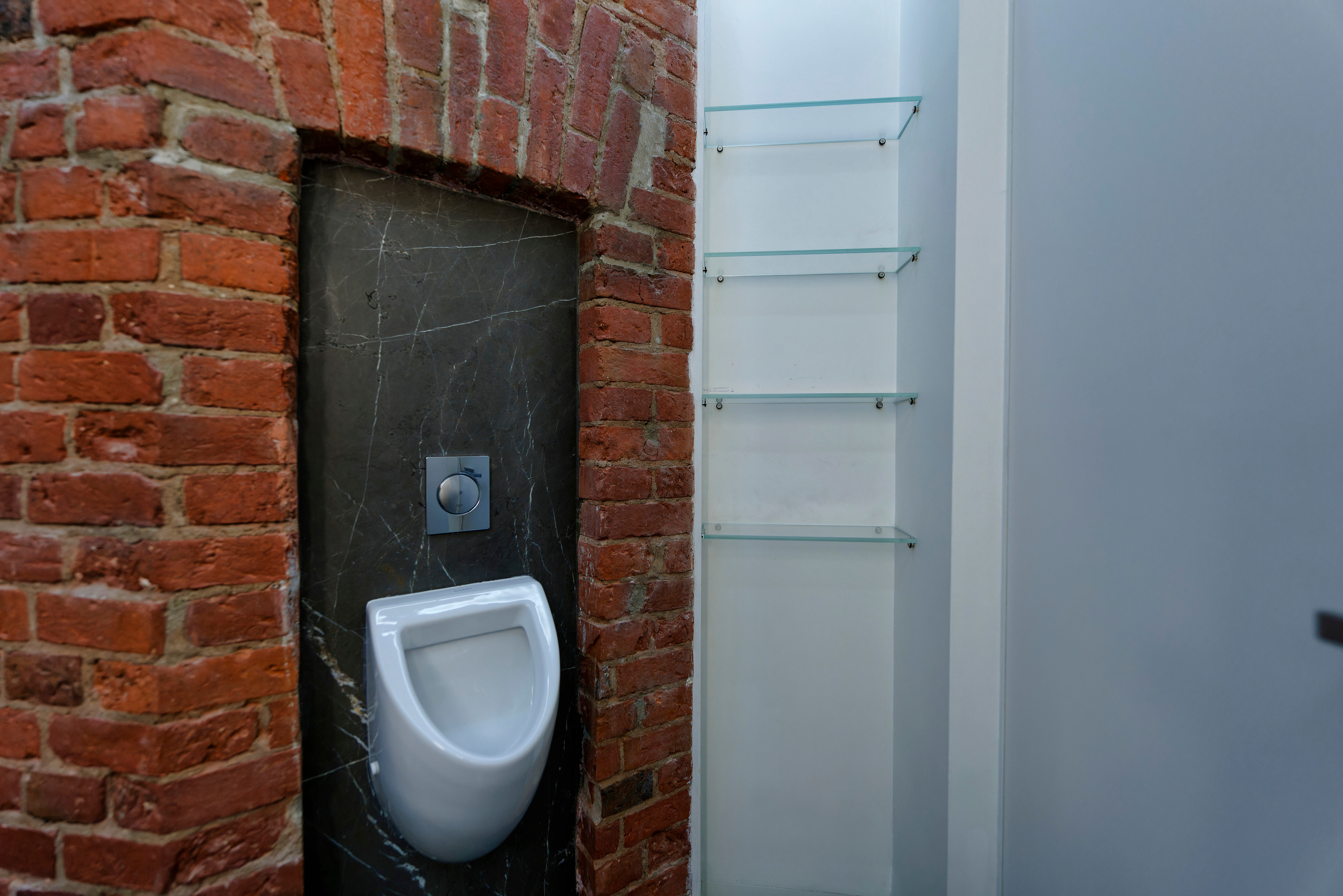 Квартира Пожарский Переулок, Д. 8. Фотограф — видеограф в Москве Дмитрий Менделеев