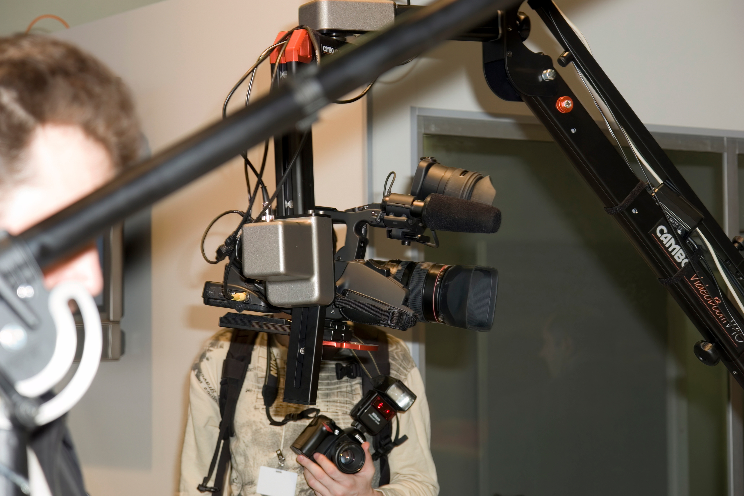 6 международная выставка Фотофорум 2006 — День 1: Часть 1. Фотограф — видеограф в Москве Дмитрий Менделеев