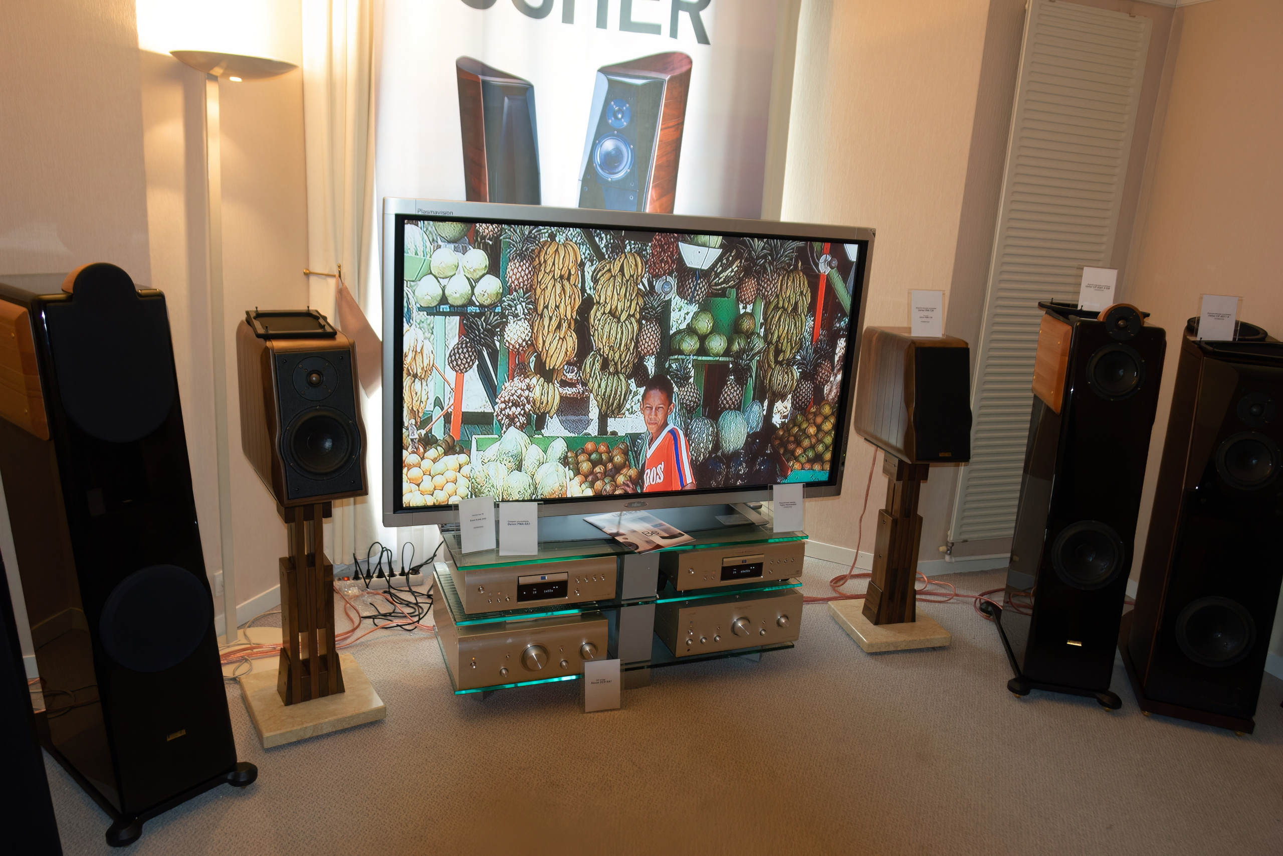 Уникальная выставка Hi-Fi HDI Show в 2006 в Ирис Конгресс Отеле. Фотограф — видеограф в Москве Дмитрий Менделеев