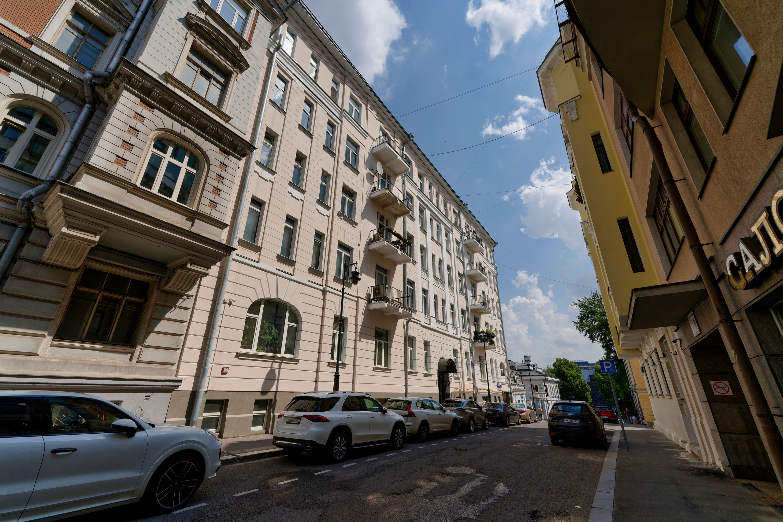 Квартира Пожарский Переулок, Д. 8. Фотограф — видеограф в Москве Дмитрий Менделеев