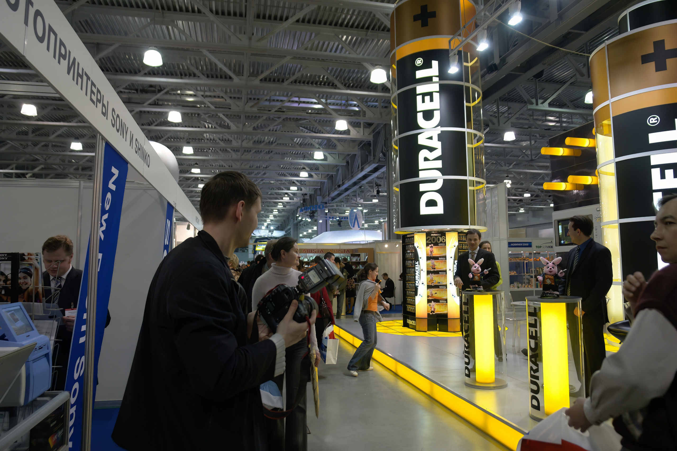 6 международная выставка Фотофорум 2006 — День 2: Часть 3. Фотограф — видеограф в Москве Дмитрий Менделеев