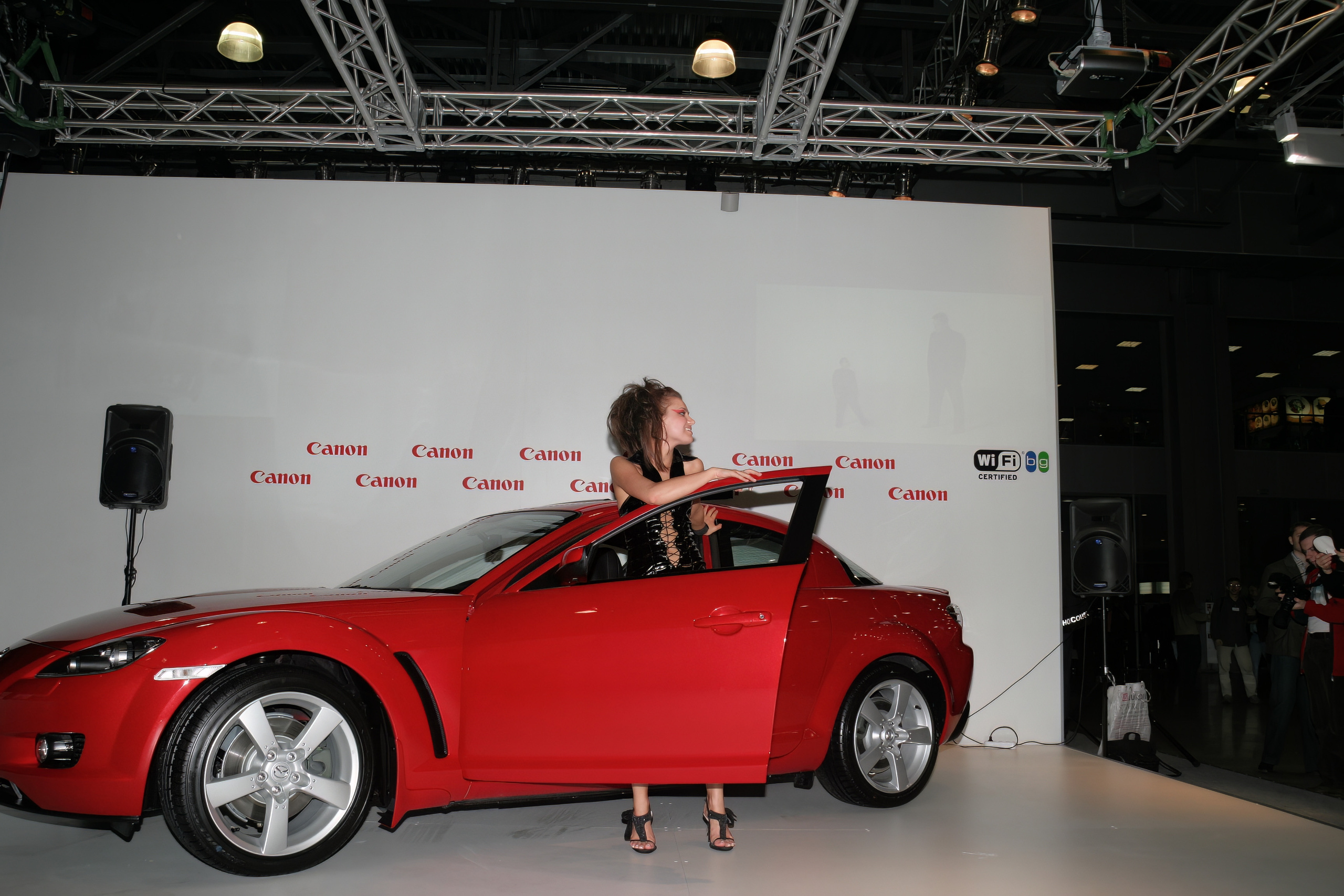 6 международная выставка Фотофорум 2006 — День 2: Часть 4. Фотограф — видеограф в Москве Дмитрий Менделеев