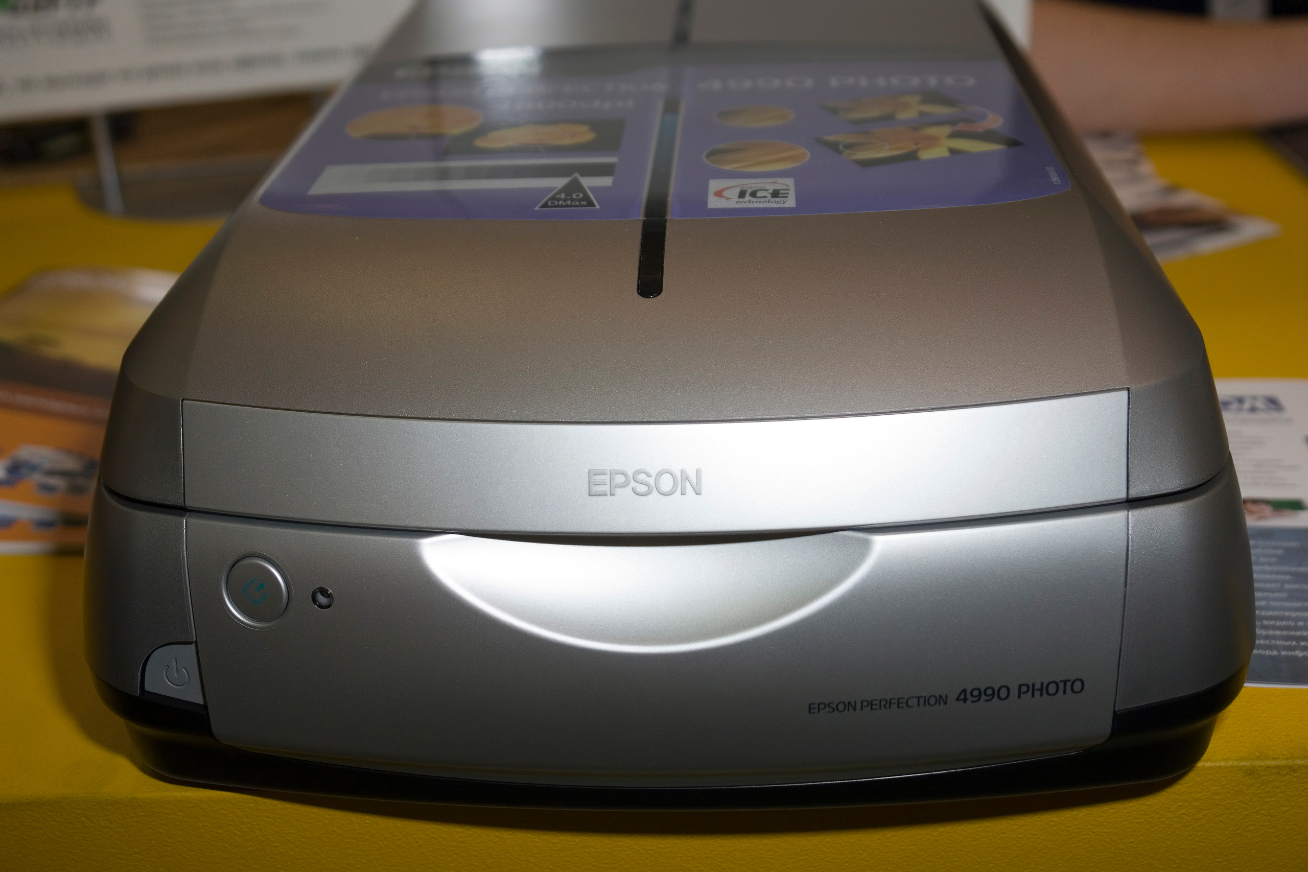 6 международная выставка Фотофорум 2006 — День 2: Часть 3. Фотограф — видеограф в Москве Дмитрий Менделеев