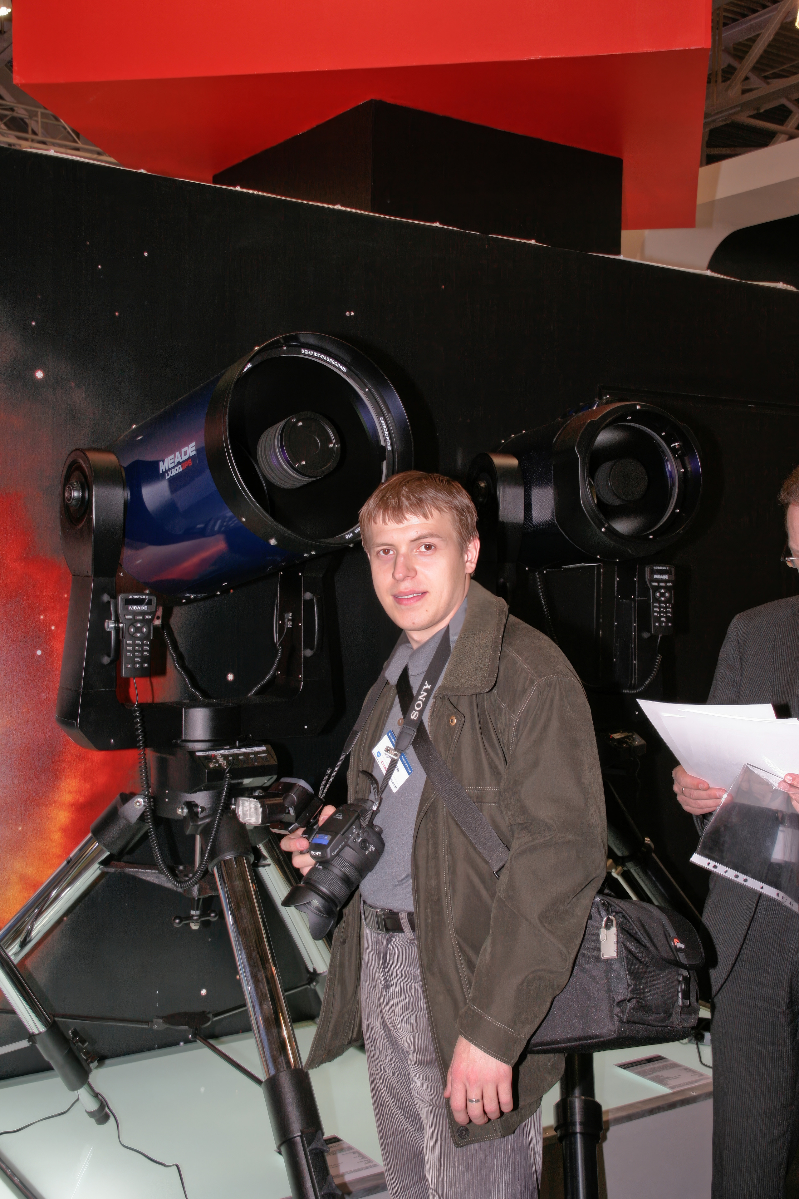 6 международная выставка в Крокус Экспо Фотофорум 2006 — День 1: Часть. Фотограф — видеограф в Москве Дмитрий Менделеев