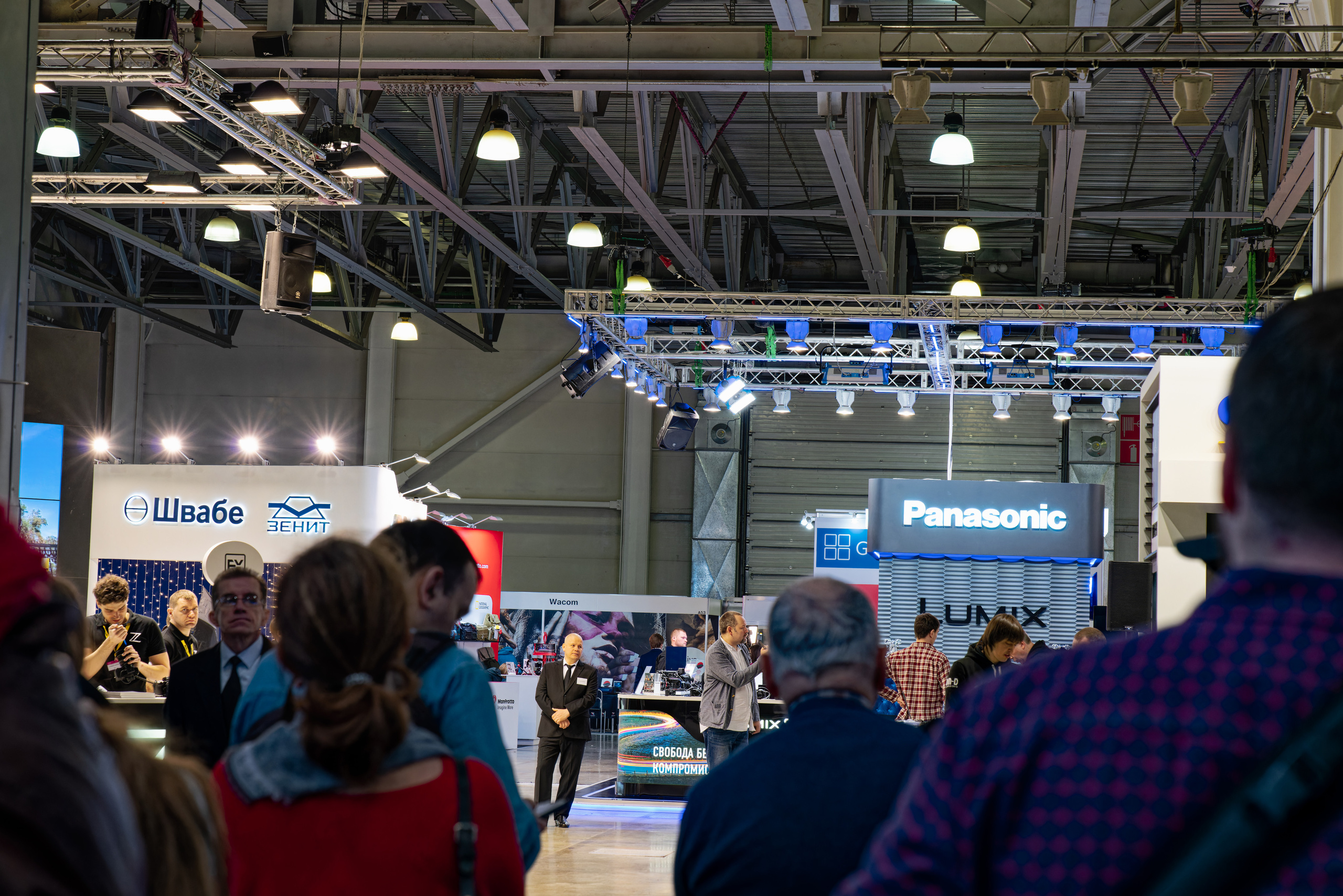 С фотофорума 2019. Фотограф — видеограф в Москве Дмитрий Менделеев