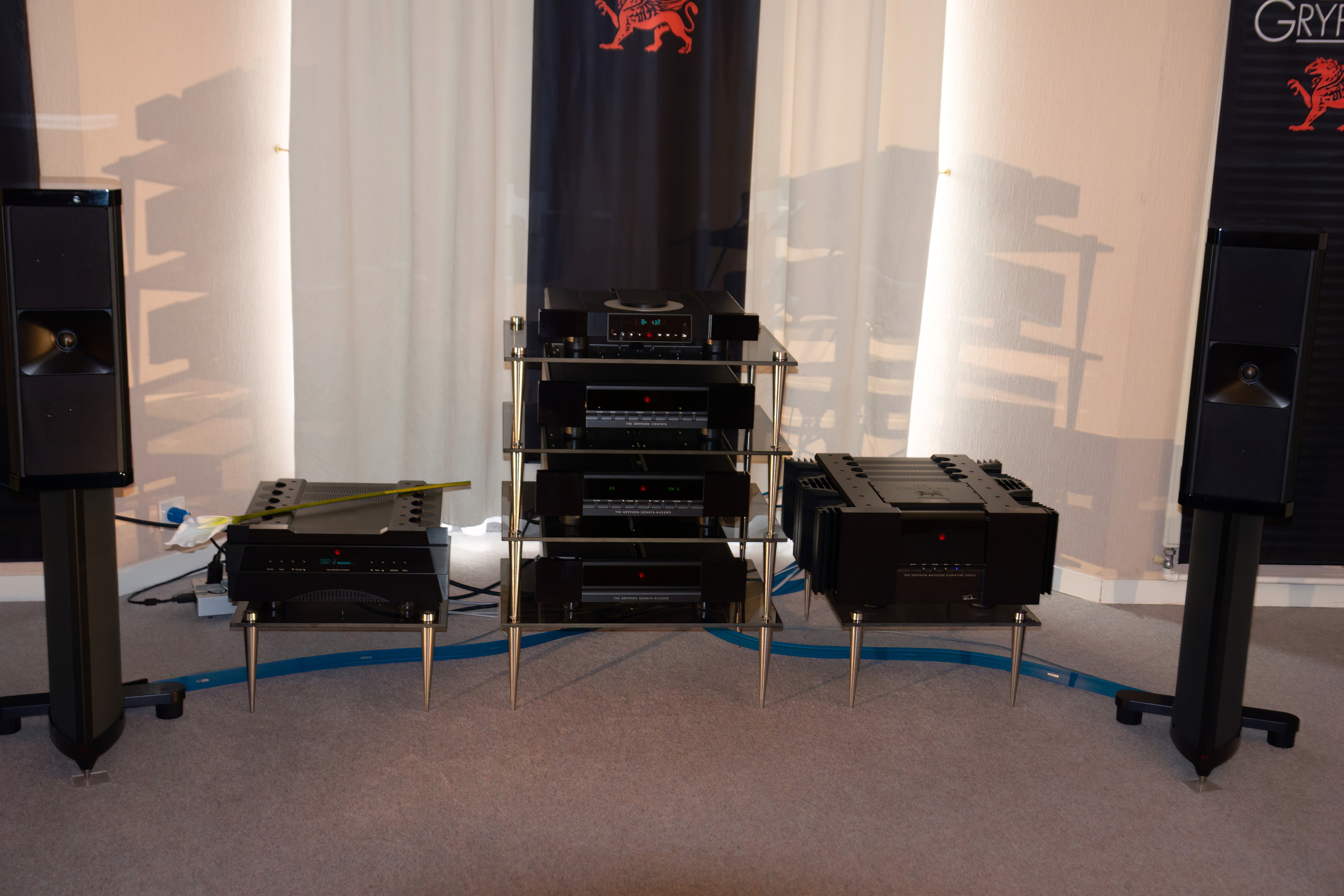 Уникальная выставка Hi-Fi HDI Show в 2006 в Ирис Конгресс Отеле. Фотограф — видеограф в Москве Дмитрий Менделеев