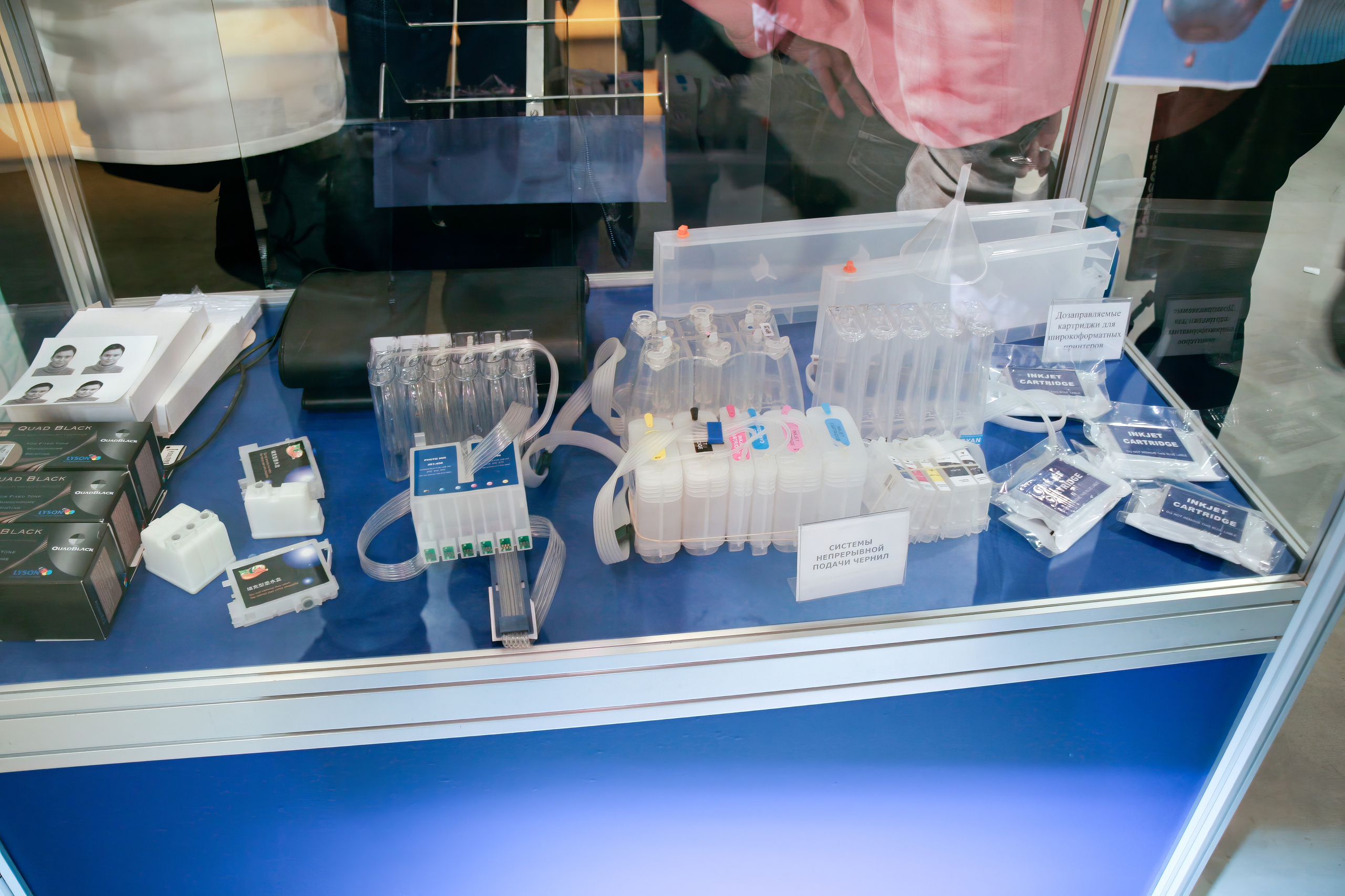 6 международная выставка в Крокус Экспо Фотофорум 2006 — День 1: Часть. Фотограф — видеограф в Москве Дмитрий Менделеев