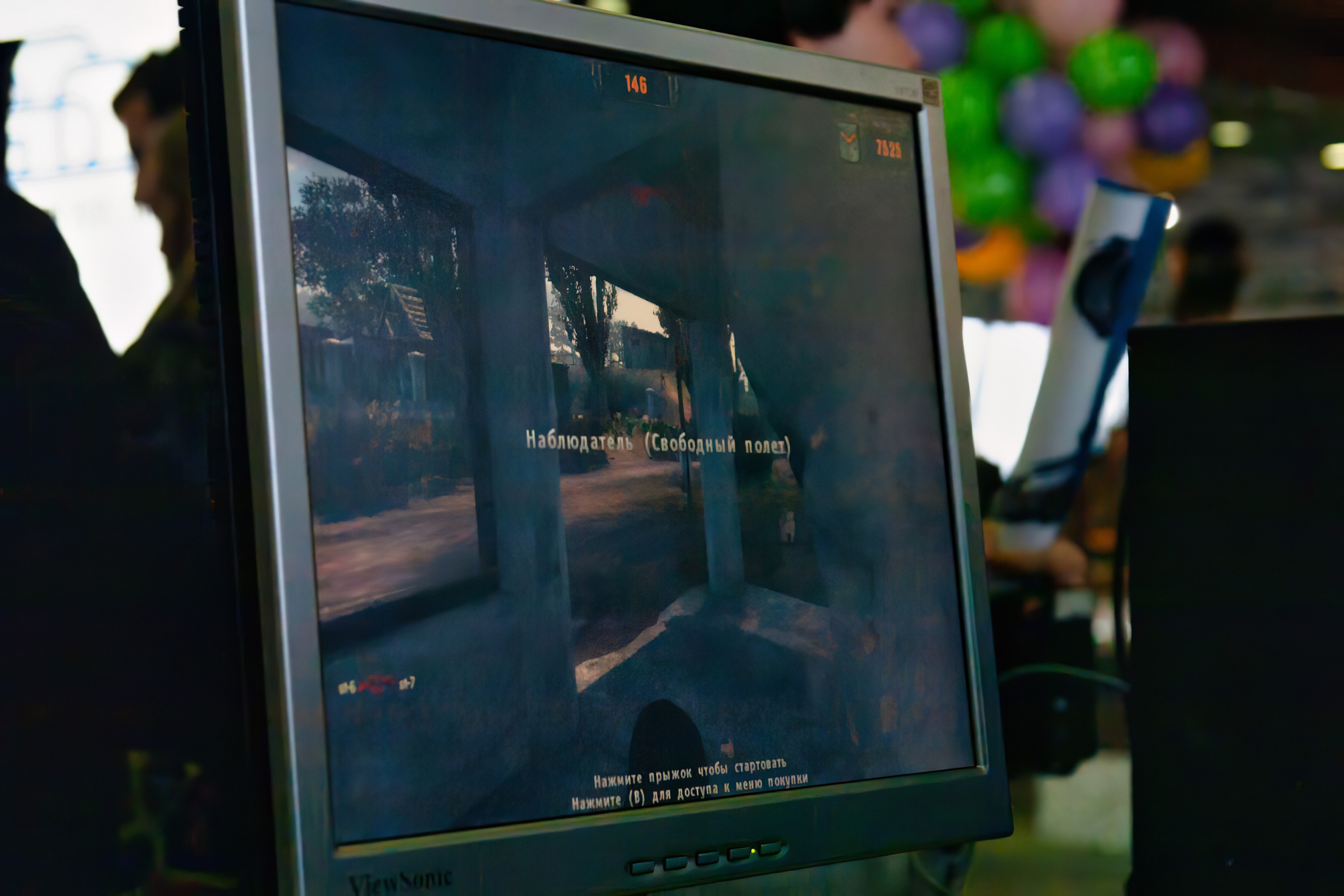 Мои фотографии с выставки Gameworld 2006 снятые на камеру Sony DSC-R1. Фотограф — видеограф в Москве Дмитрий Менделеев