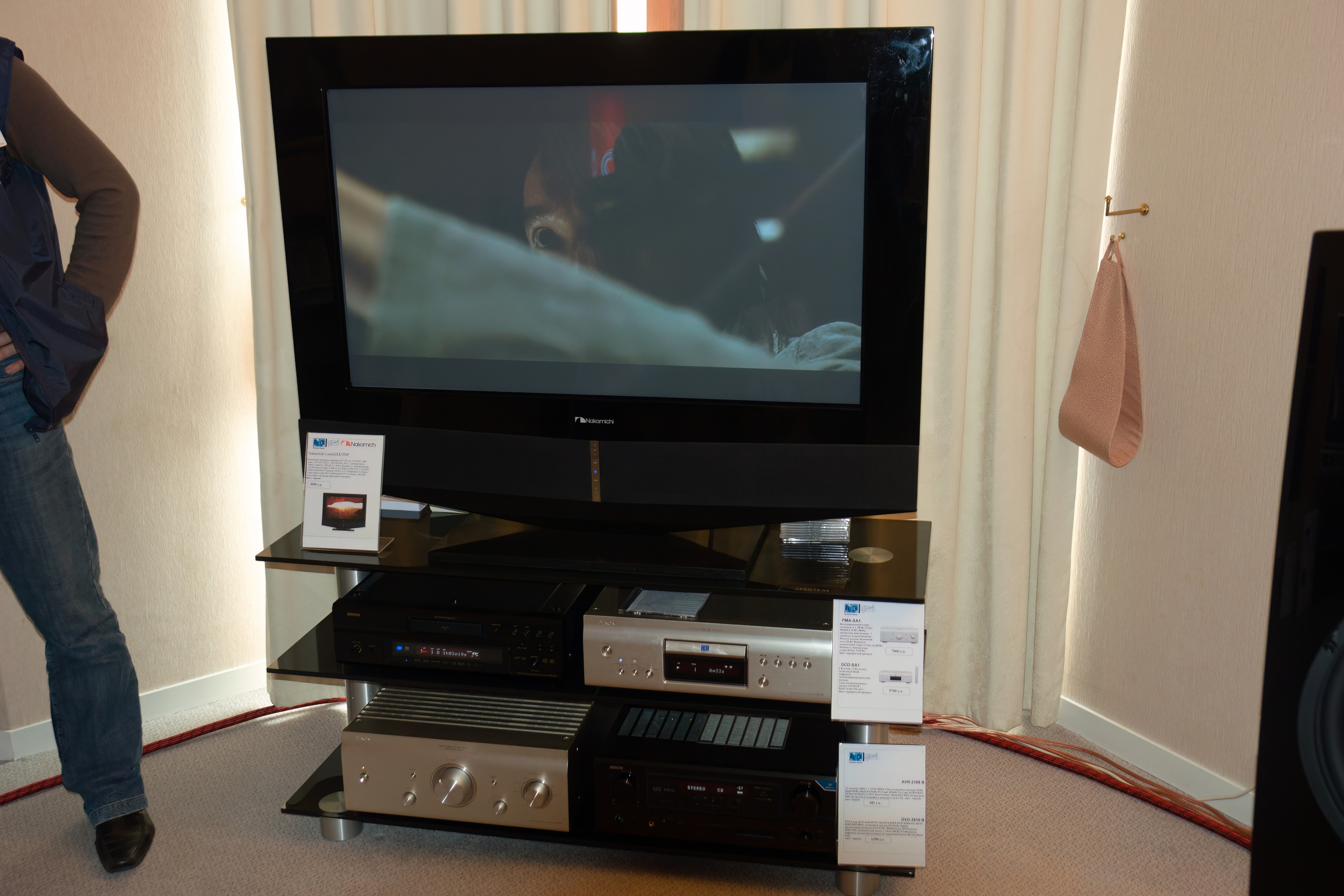 Уникальная выставка Hi-Fi HDI Show в 2006 в Ирис Конгресс Отеле. Фотограф — видеограф в Москве Дмитрий Менделеев