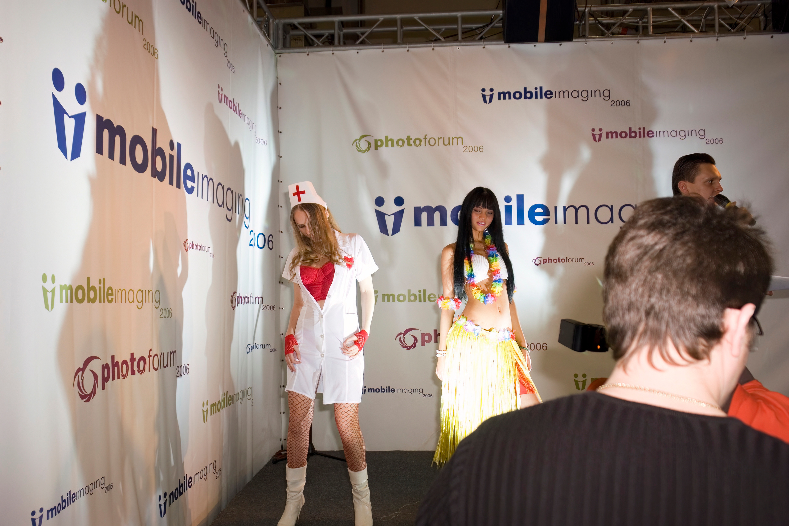 6 международная выставка Фотофорум 2006 — День 1: Часть 1. Фотограф — видеограф в Москве Дмитрий Менделеев