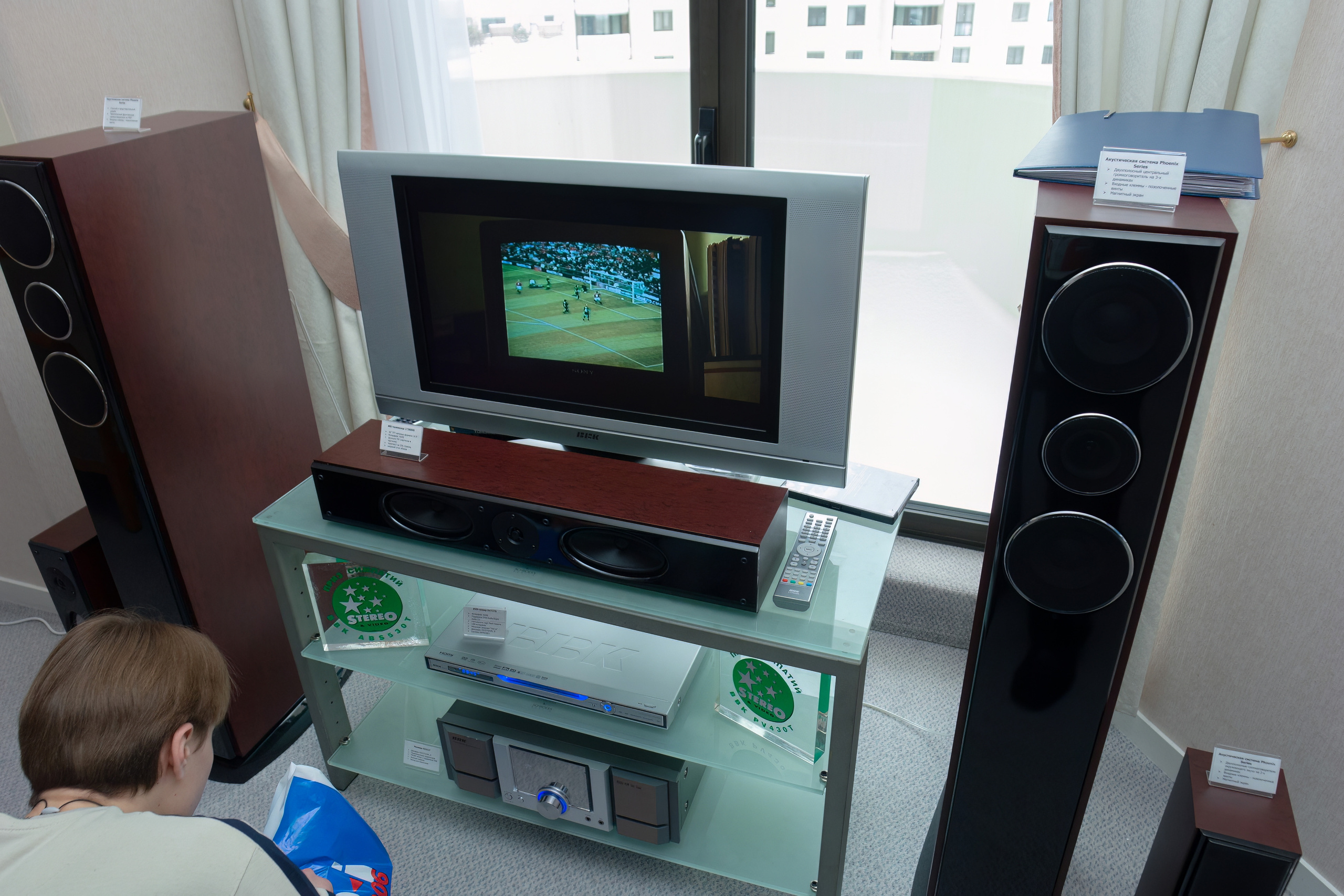 Уникальная выставка Hi-Fi HDI Show в 2006 в Ирис Конгресс Отеле. Фотограф — видеограф в Москве Дмитрий Менделеев