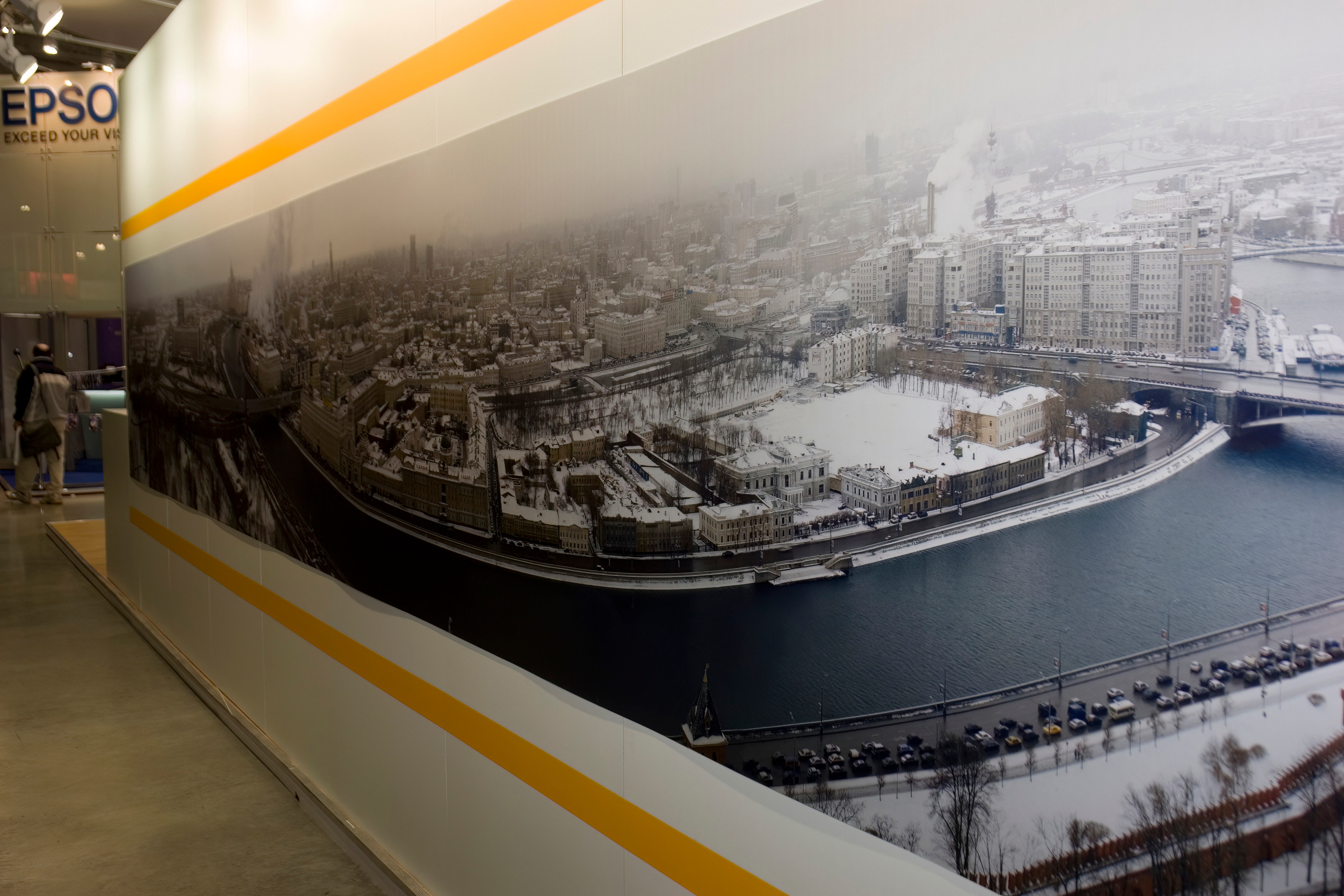 6 международная выставка Фотофорум 2006 — День 2: Часть 3. Фотограф — видеограф в Москве Дмитрий Менделеев