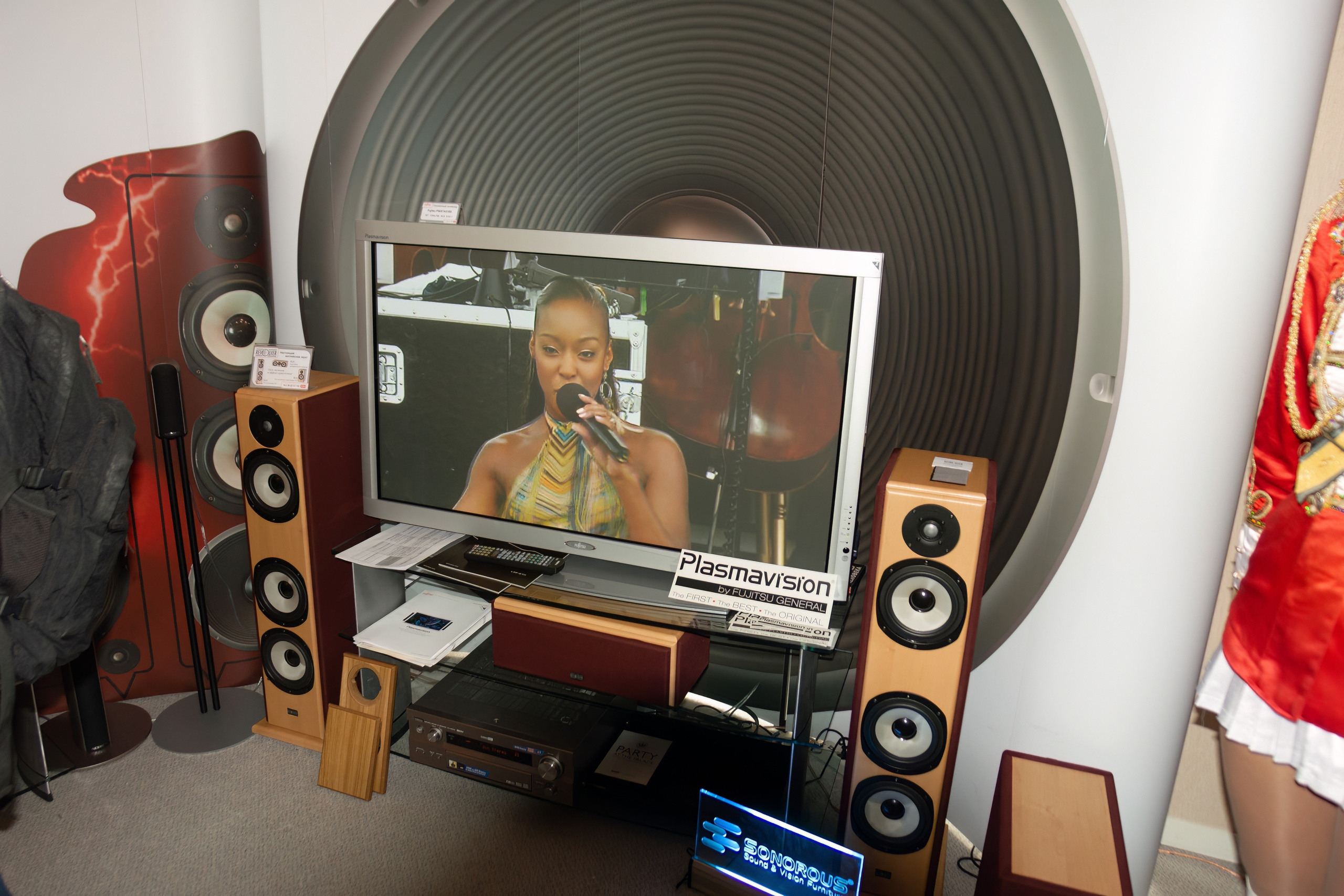 Уникальная выставка Hi-Fi HDI Show в 2006 в Ирис Конгресс Отеле. Фотограф — видеограф в Москве Дмитрий Менделеев