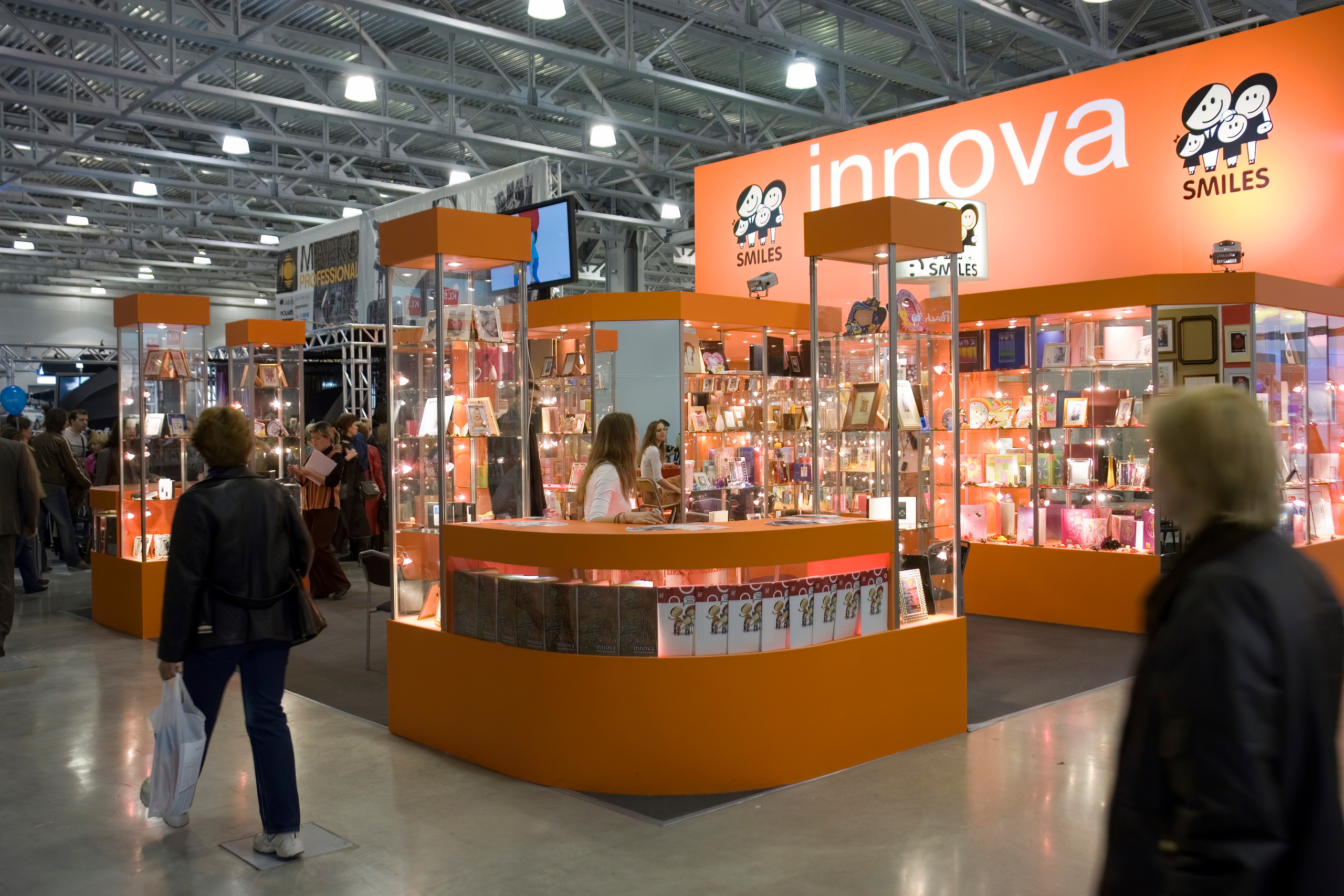 6 международная выставка Фотофорум 2006 — День 2: Часть 3. Фотограф — видеограф в Москве Дмитрий Менделеев