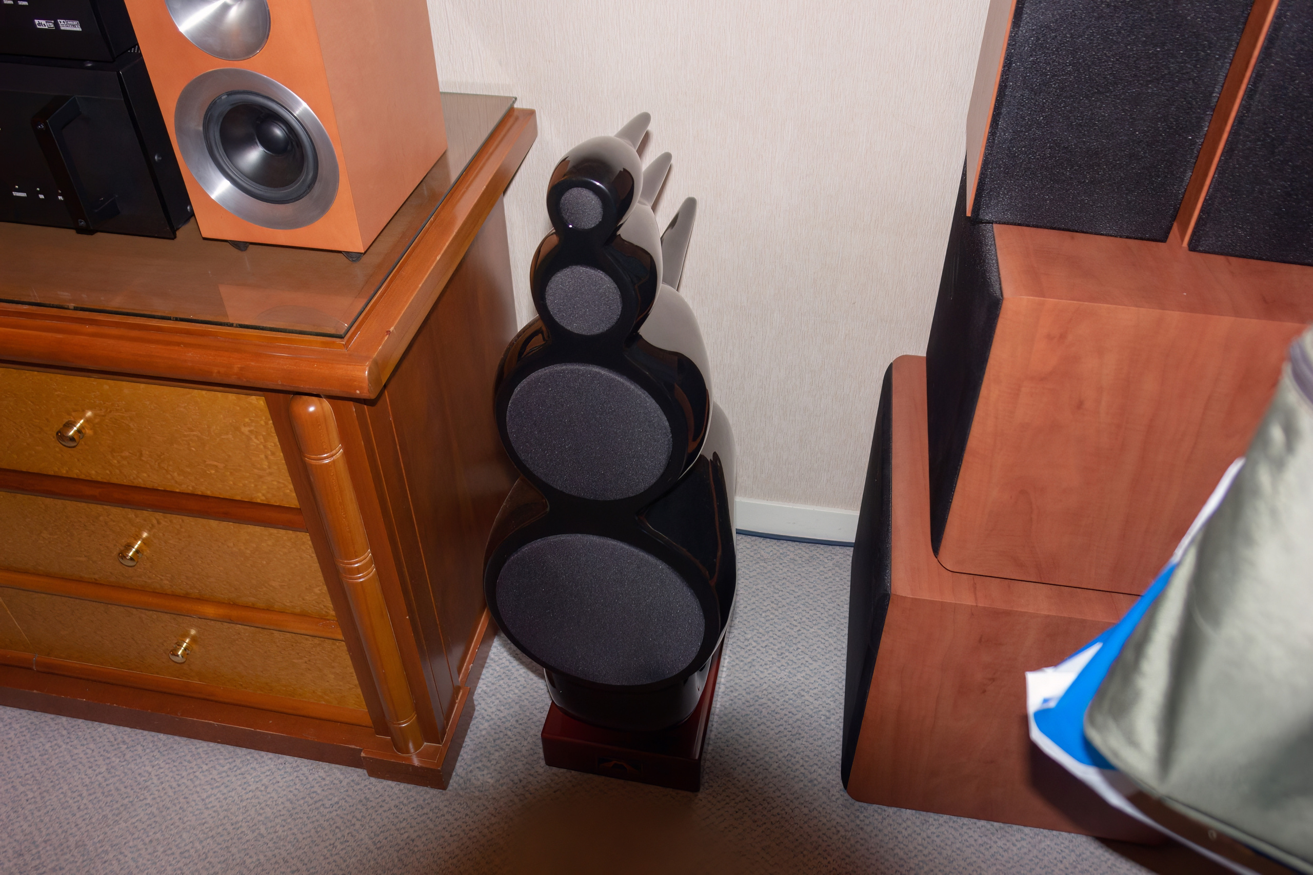 Уникальная выставка Hi-Fi HDI Show в 2006 в Ирис Конгресс Отеле. Фотограф — видеограф в Москве Дмитрий Менделеев