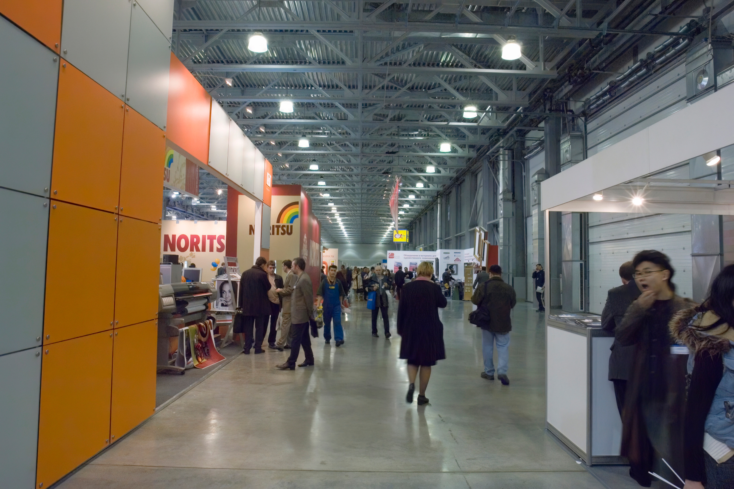 6 международная выставка Фотофорум 2006 — День 1: Часть 1. Фотограф — видеограф в Москве Дмитрий Менделеев