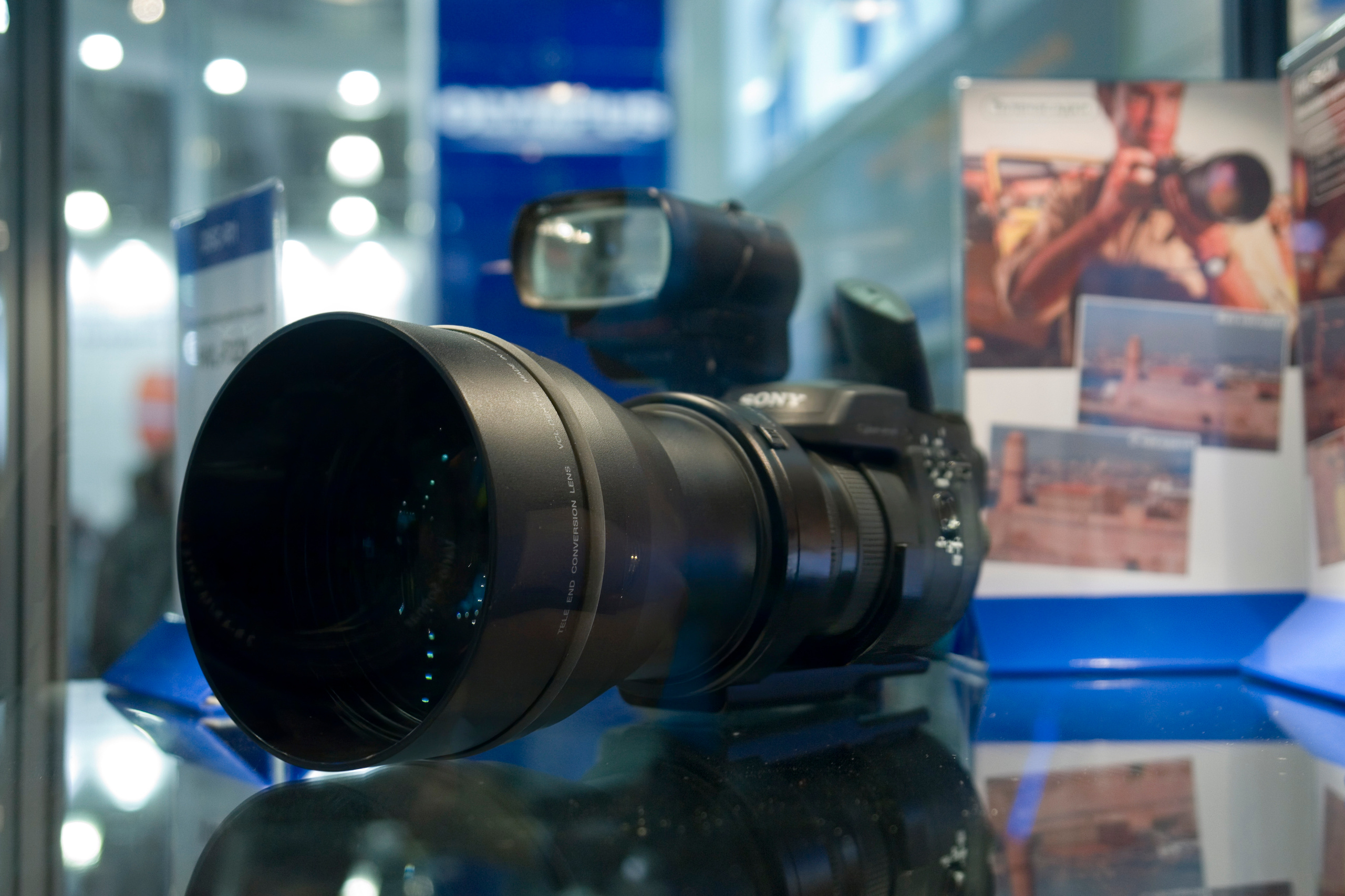 6 международная выставка Фотофорум 2006 — День 1: Часть 1. Фотограф — видеограф в Москве Дмитрий Менделеев