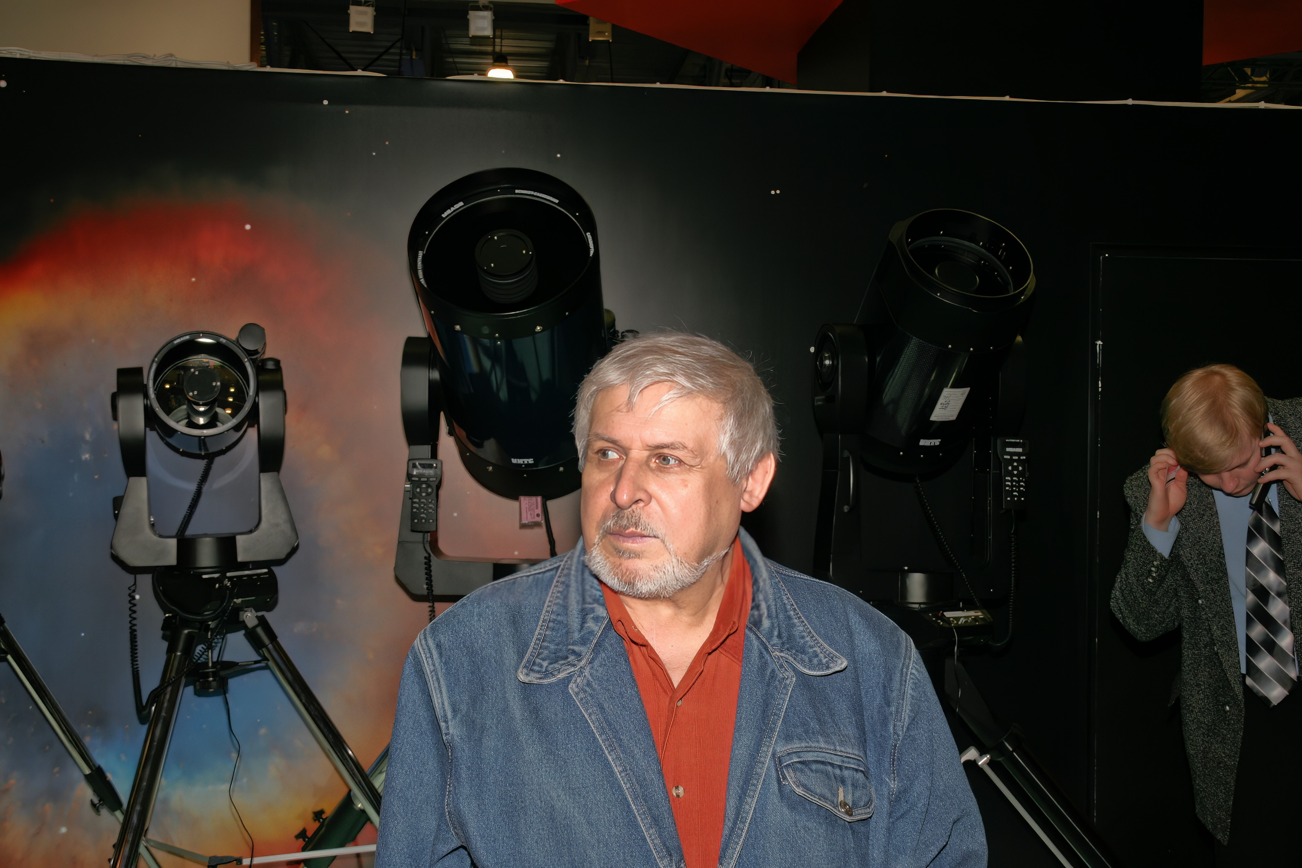 6 международная выставка Фотофорум 2006 — День 2: Часть 4. Фотограф — видеограф в Москве Дмитрий Менделеев