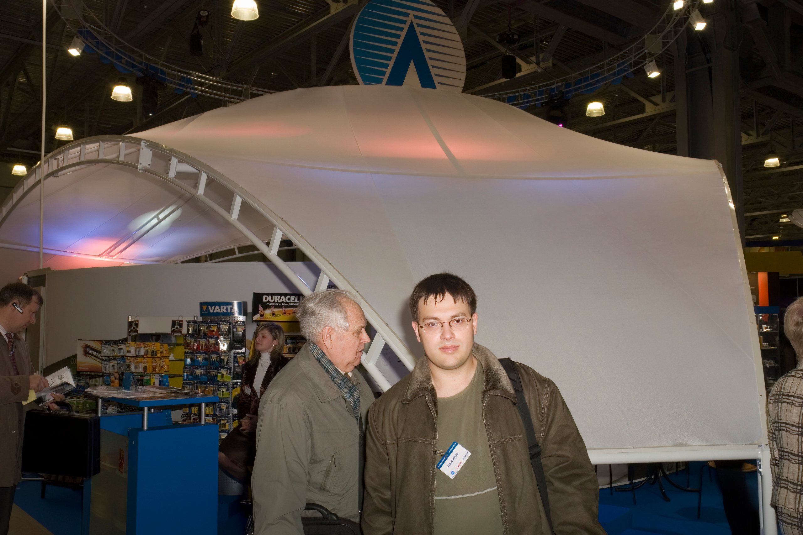 6 международная выставка Фотофорум 2006 — День 1: Часть 1. Фотограф — видеограф в Москве Дмитрий Менделеев