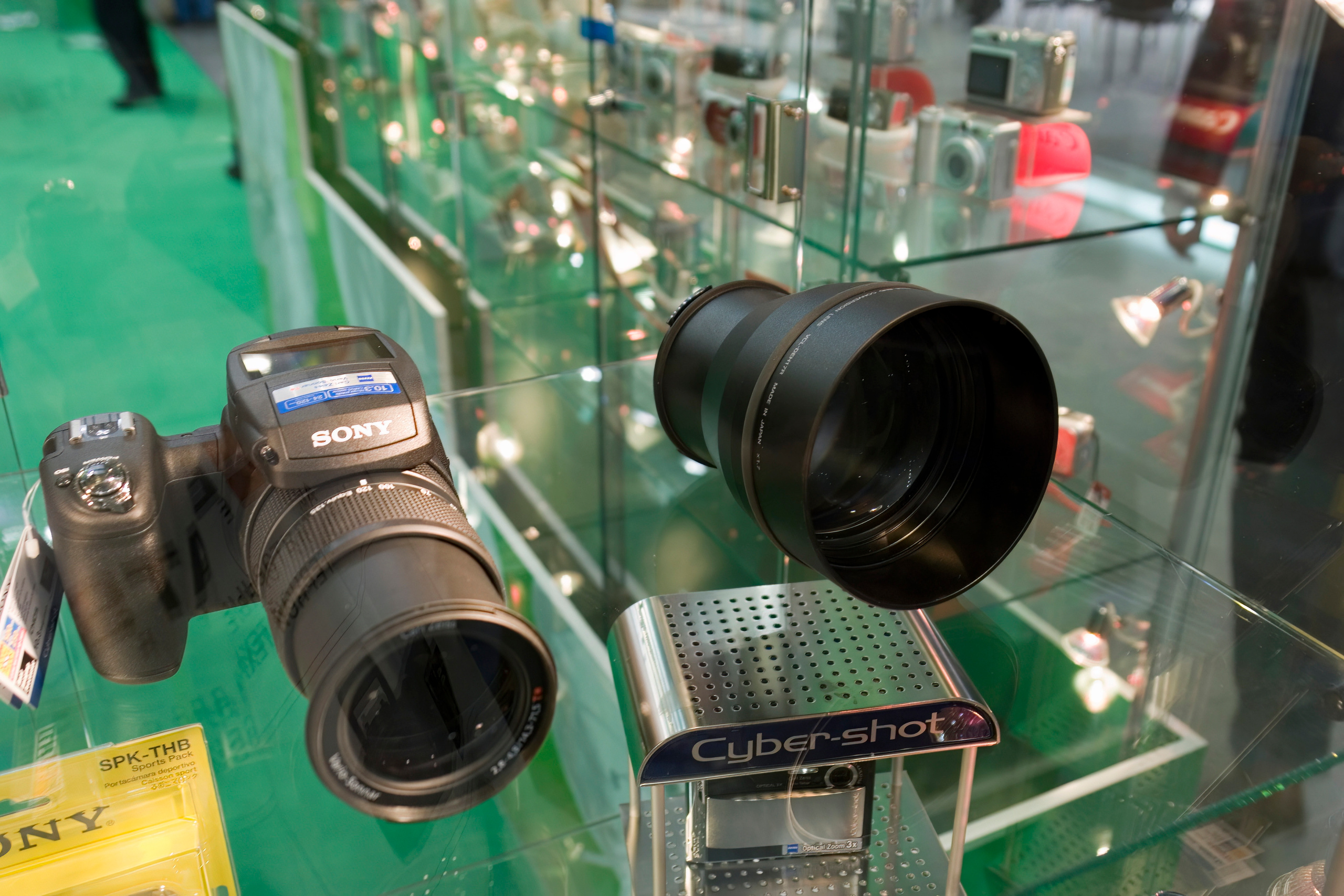 6 международная выставка Фотофорум 2006 — День 1: Часть 1. Фотограф — видеограф в Москве Дмитрий Менделеев