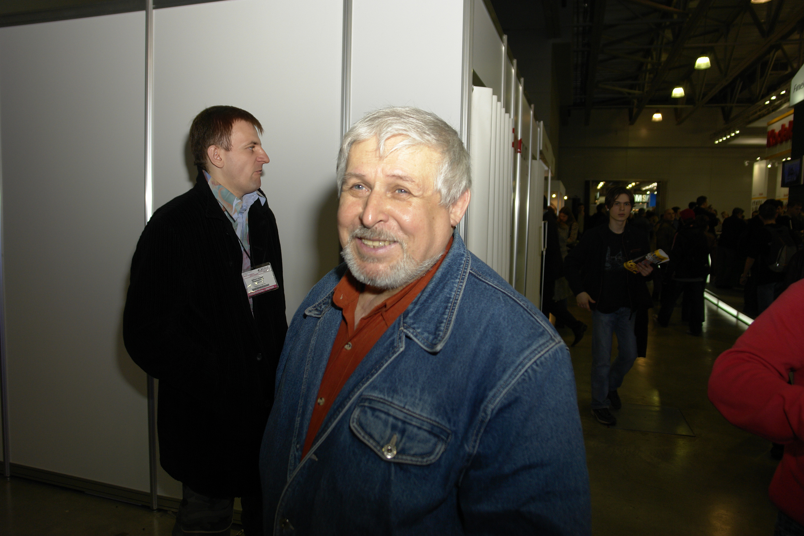 6 международная выставка Фотофорум 2006 — День 2: Часть 3. Фотограф — видеограф в Москве Дмитрий Менделеев