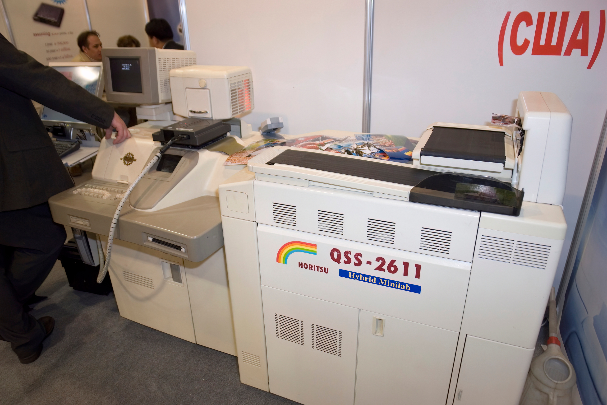 6 международная выставка Фотофорум 2006 — День 2: Часть 3. Фотограф — видеограф в Москве Дмитрий Менделеев