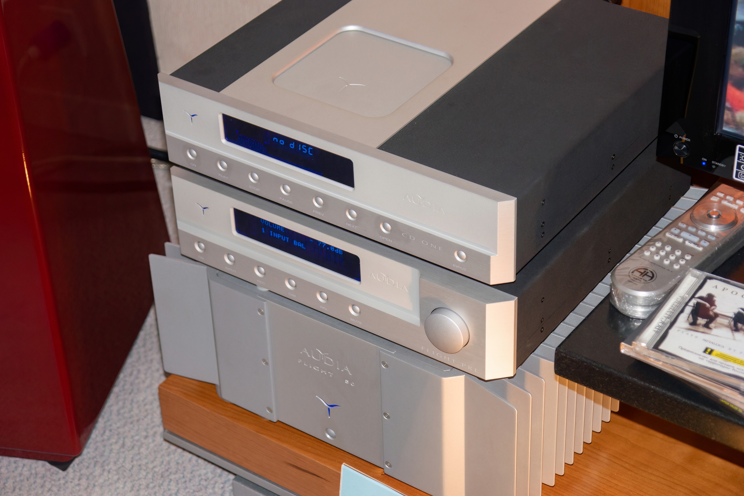 Уникальная выставка Hi-Fi HDI Show в 2006 в Ирис Конгресс Отеле. Фотограф — видеограф в Москве Дмитрий Менделеев