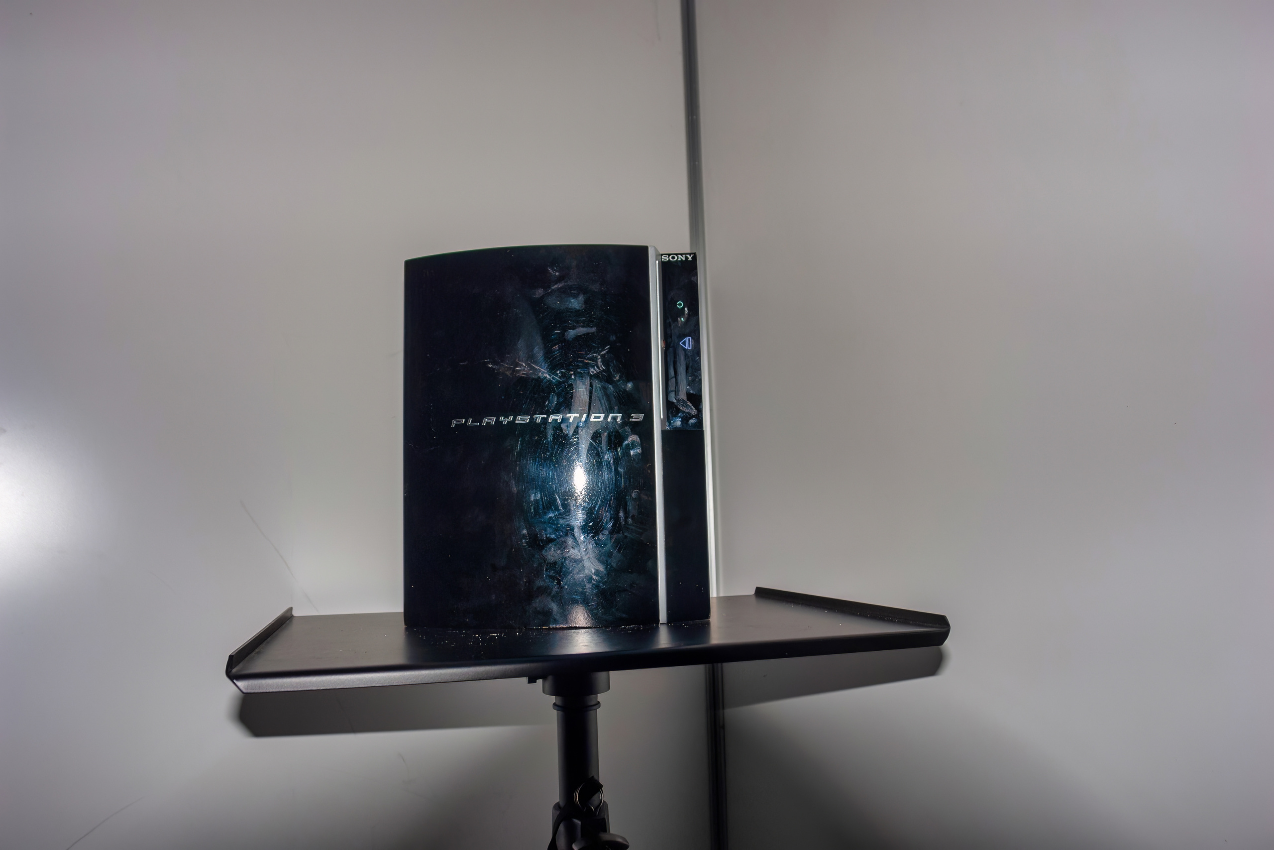 Мои фотографии с выставки Gameworld 2006 снятые на камеру Sony DSC-R1. Фотограф — видеограф в Москве Дмитрий Менделеев