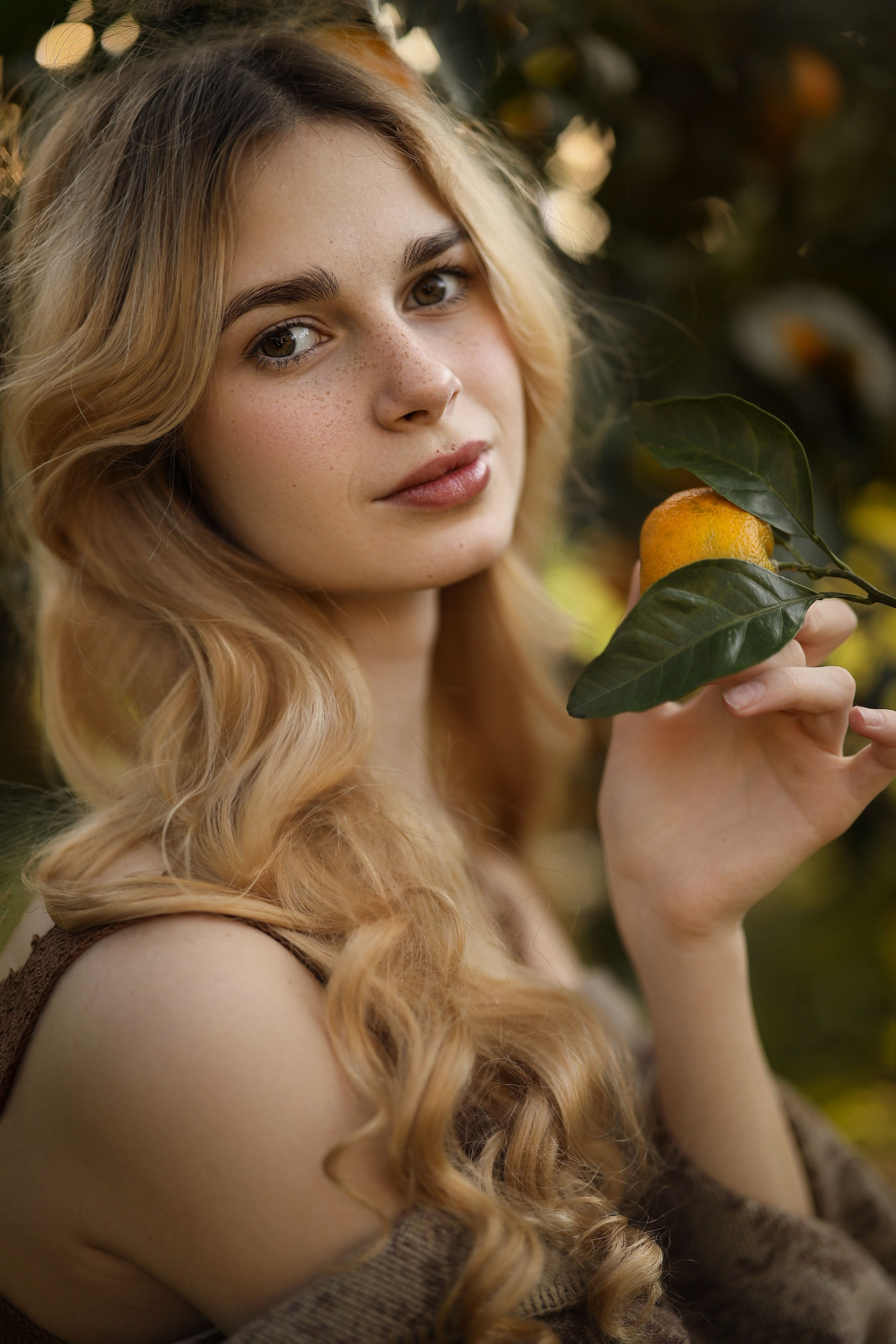 Фотосессия в мандариновом саду для Катерины. Свадебный и семейный фотограф в Абхазии Жанна Соснина