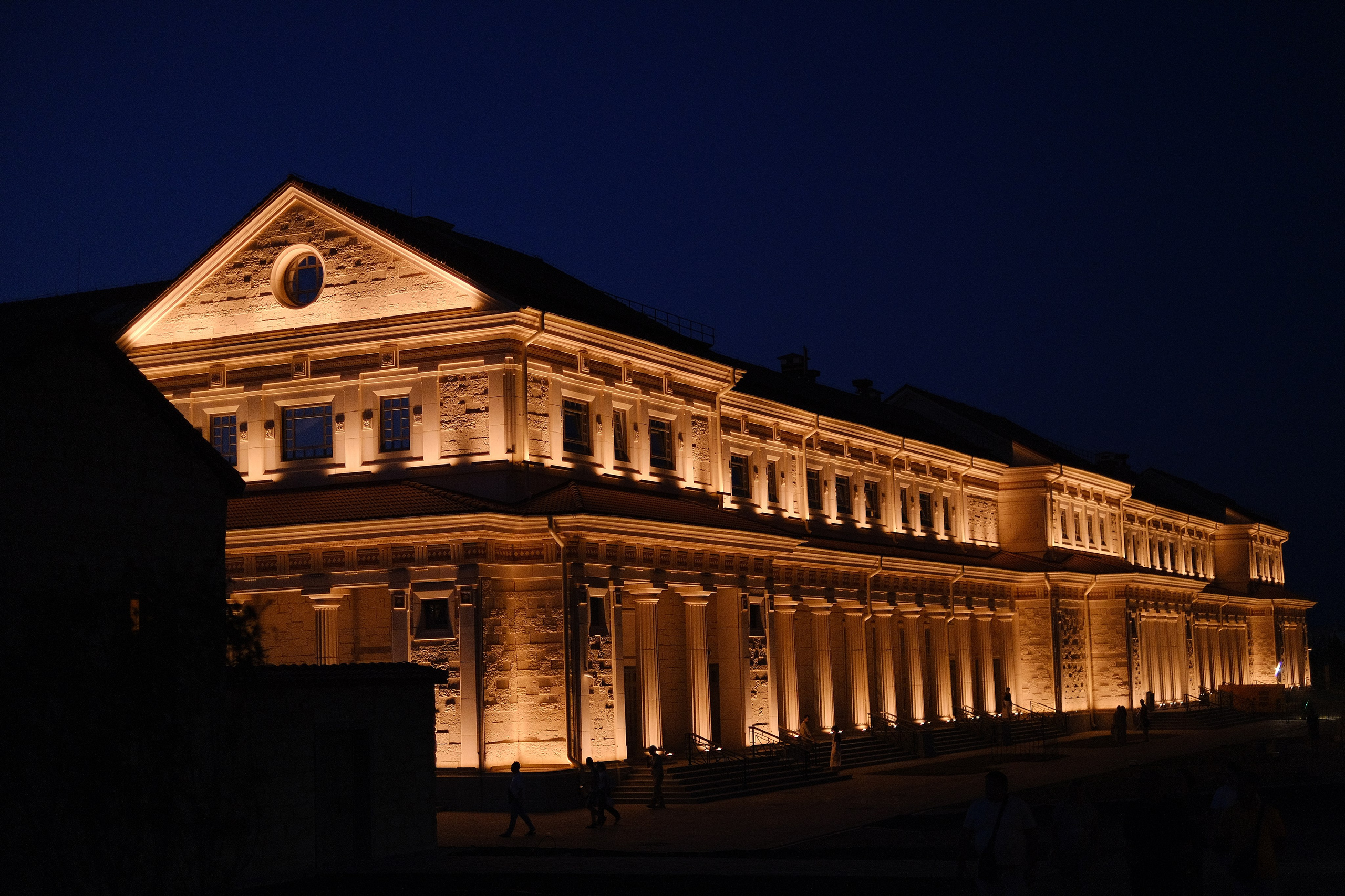 Самые красивые локации города Севастополь. Где пофотографироваться в Севастополе? Локации для фото. 1 место. Первое место. Место. Бывшее мес. Профессиональная фотосъемка в Крыму. Натуральные эмоции и живые кадры. Забронируйте дату прямо сейчас!