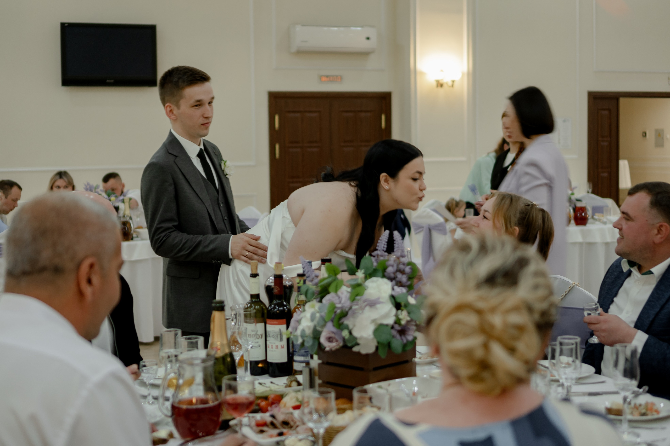 СВАДЕБНАЯ СЬЕМКА В ЗАГСЕ И БАНКЕТ. Профессиональный фотограф, Санкт-Петербург — Виктория Богомолова
