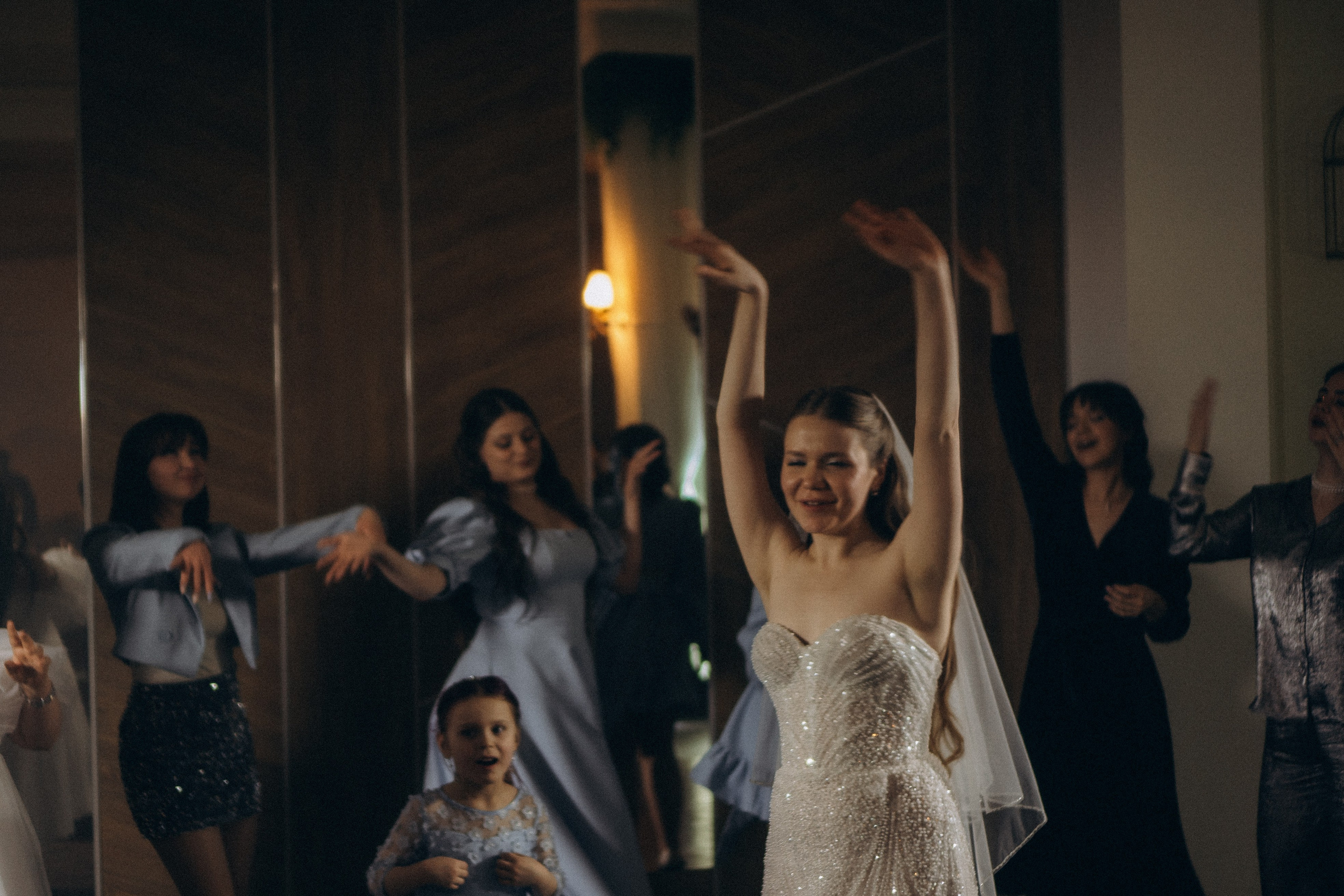 СЬЕМКА СВАДЕБНОГО БАНКЕТА (СНЯТО В СИБИРЕ В НИЖНЕВАРТОВСКЕ). Профессиональный фотограф, Санкт-Петербург — Виктория Богомолова