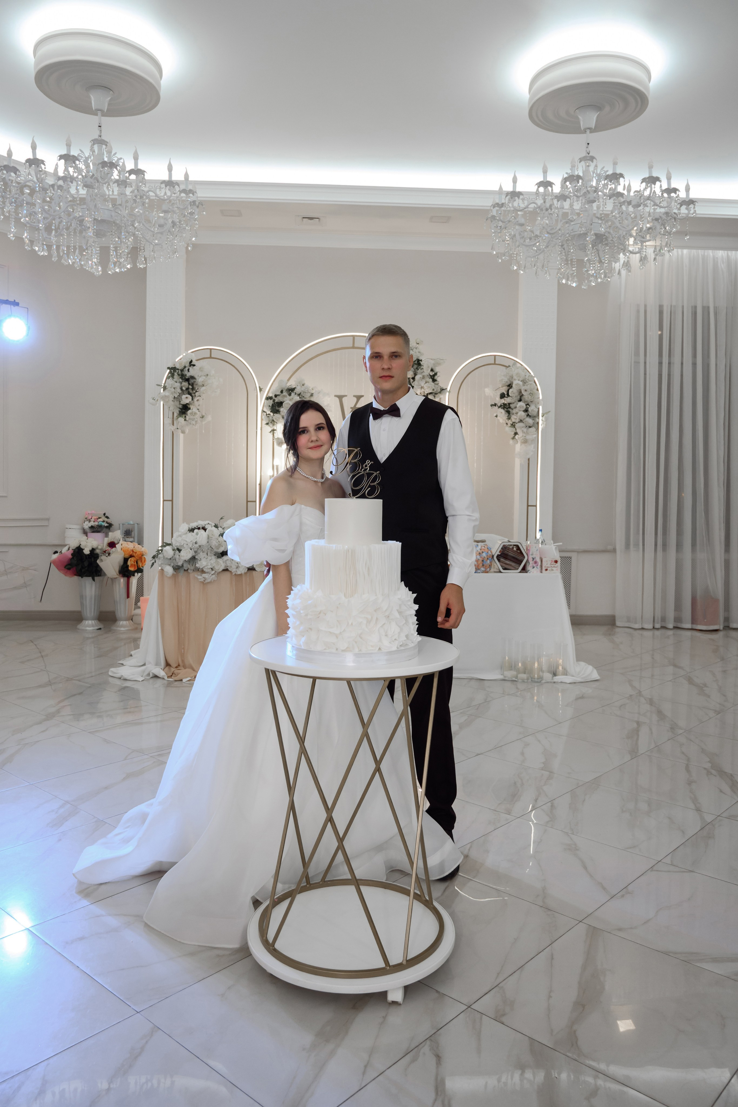 В + В. Свадебный фотограф в г. Астрахань. Так же выезжаю в другие города