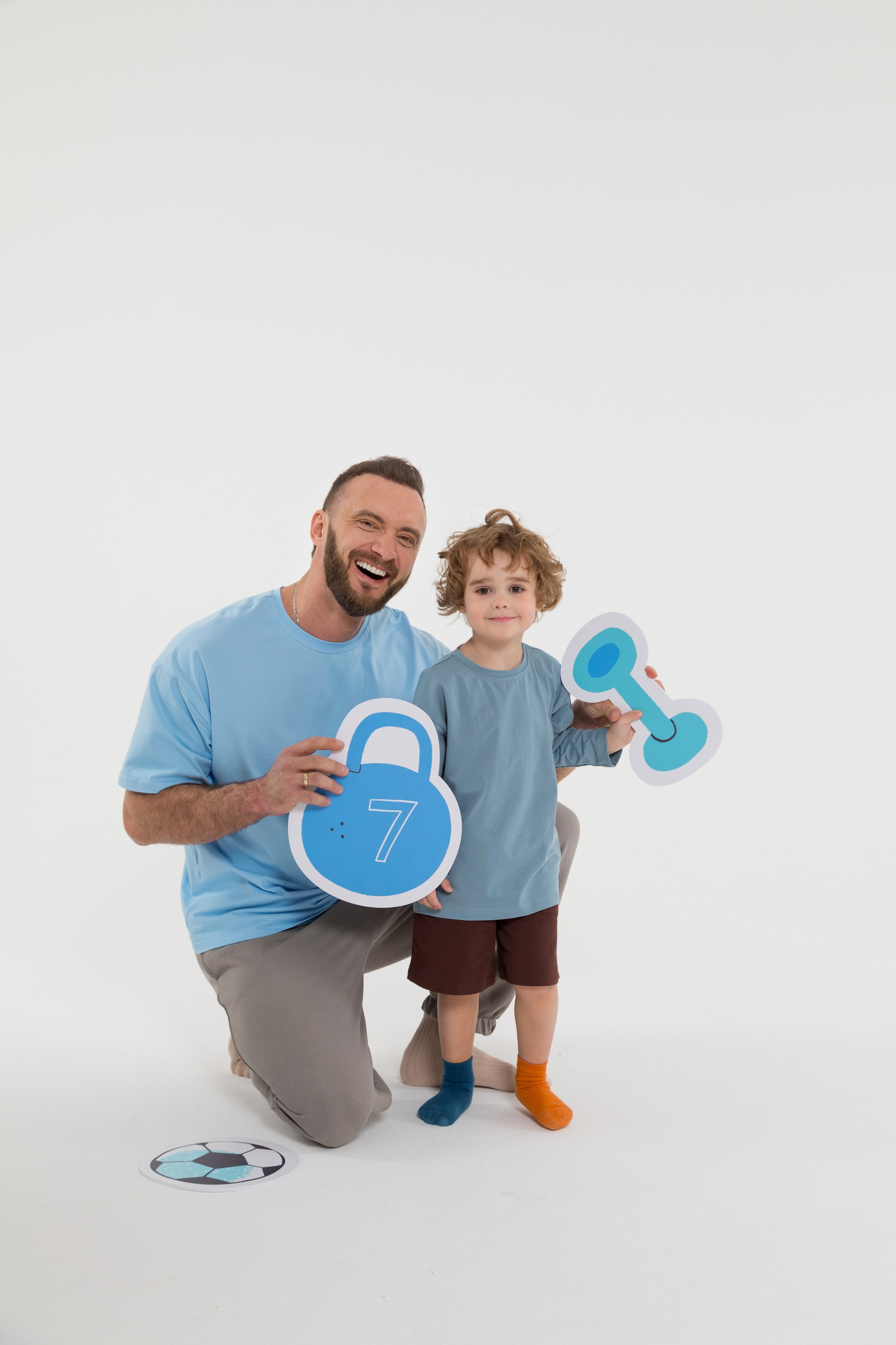 Имиджевая и каталожная съёмка для бренда детских пазлов. Детский и контент фотограф Надя Волкова Санкт-Петербург