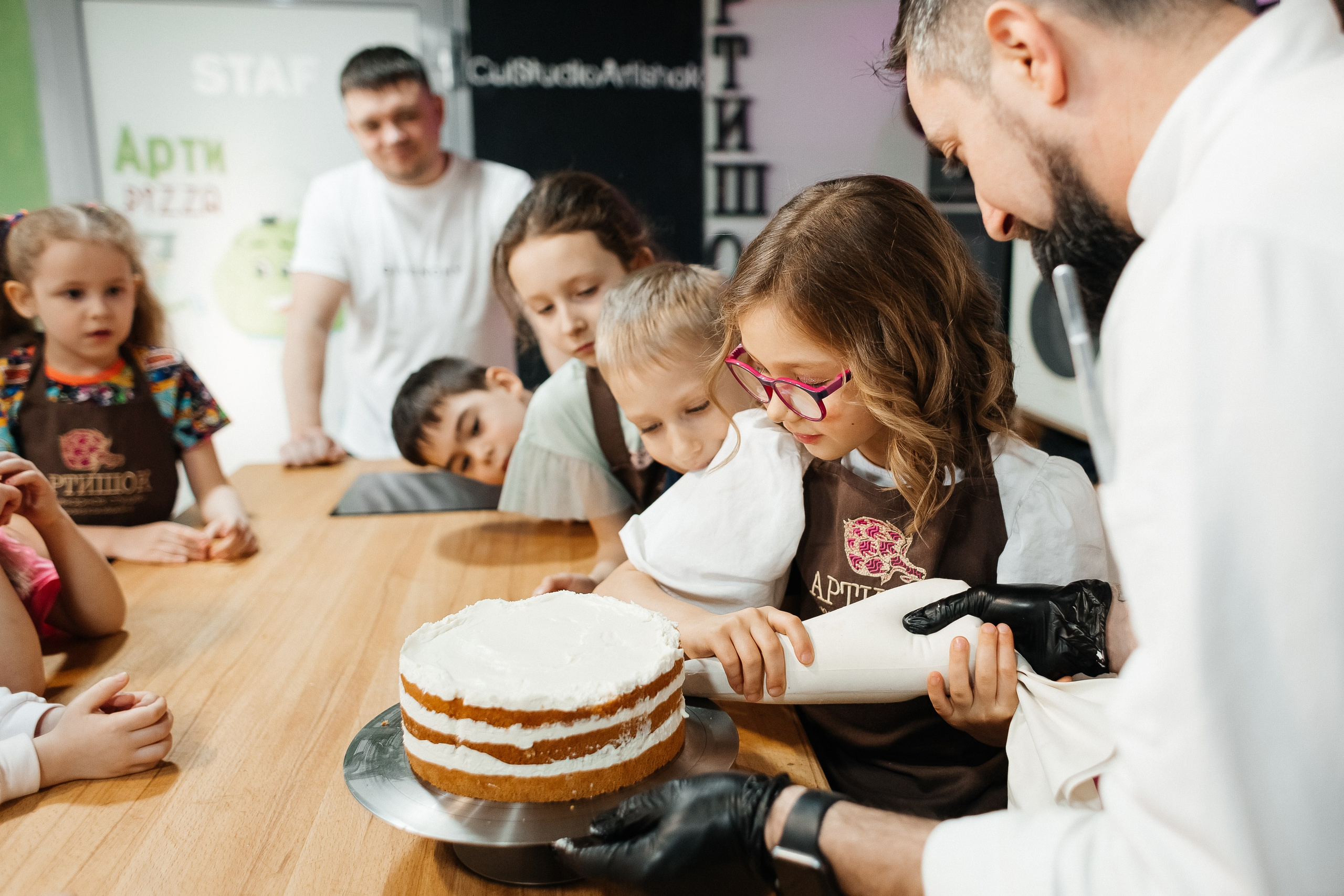 Детский мастер-класс в «АРТиШОК». Фотограф Кемерово | Сергей
