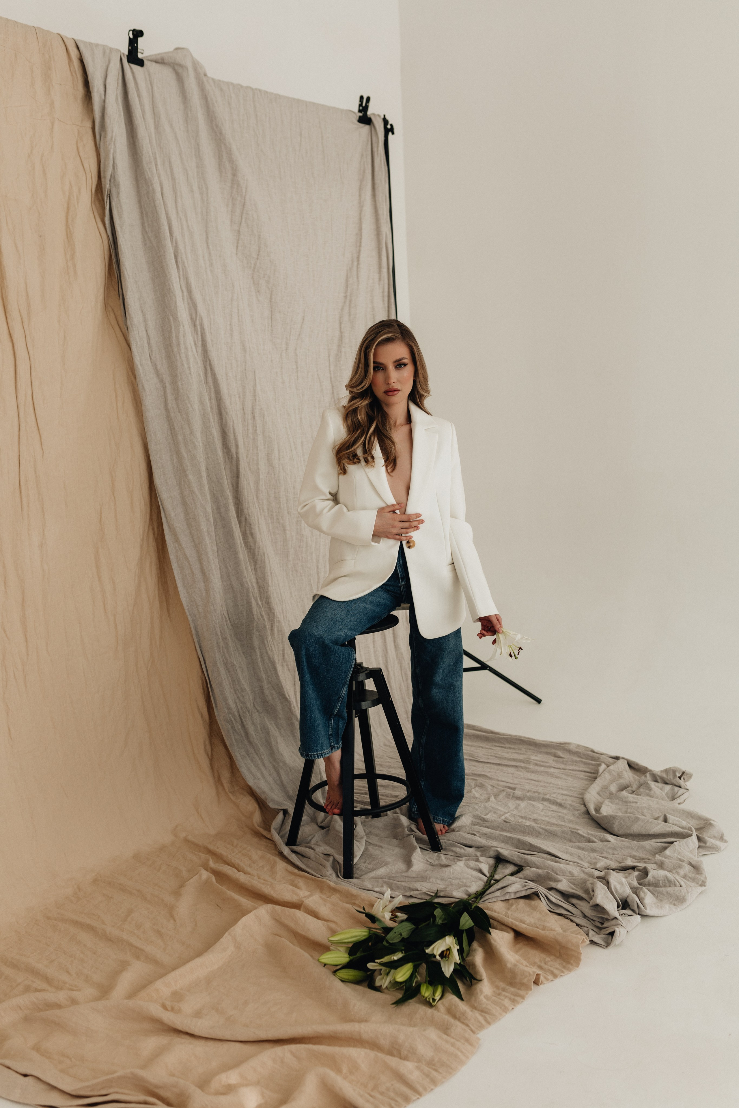 Александра. Главная