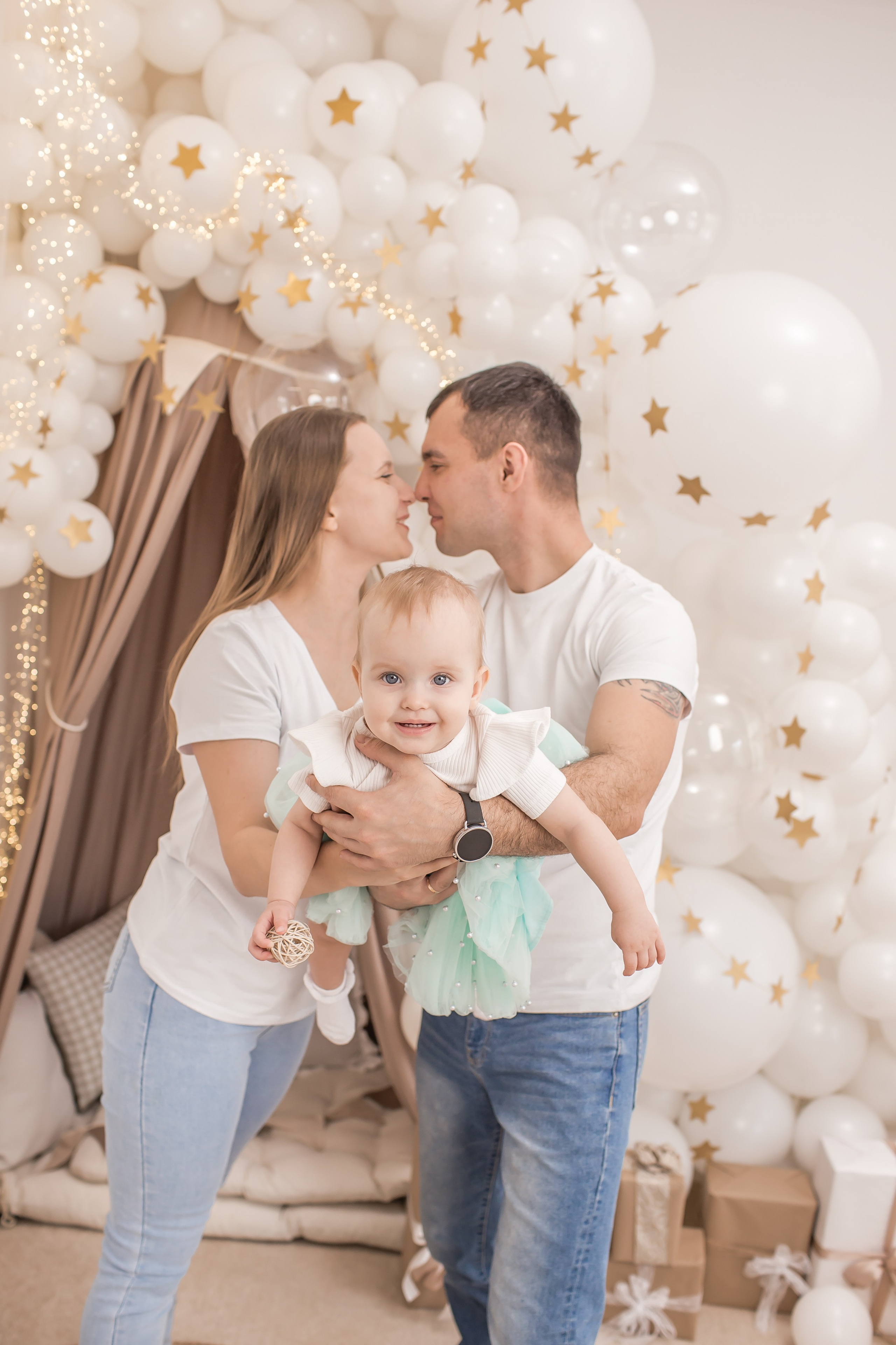 СЕМЕЙНЫЕ кадры. Детский семейный фотограф на первый годик город Новосибирск Дымова Светлана пакеты всё включено 1-3 года