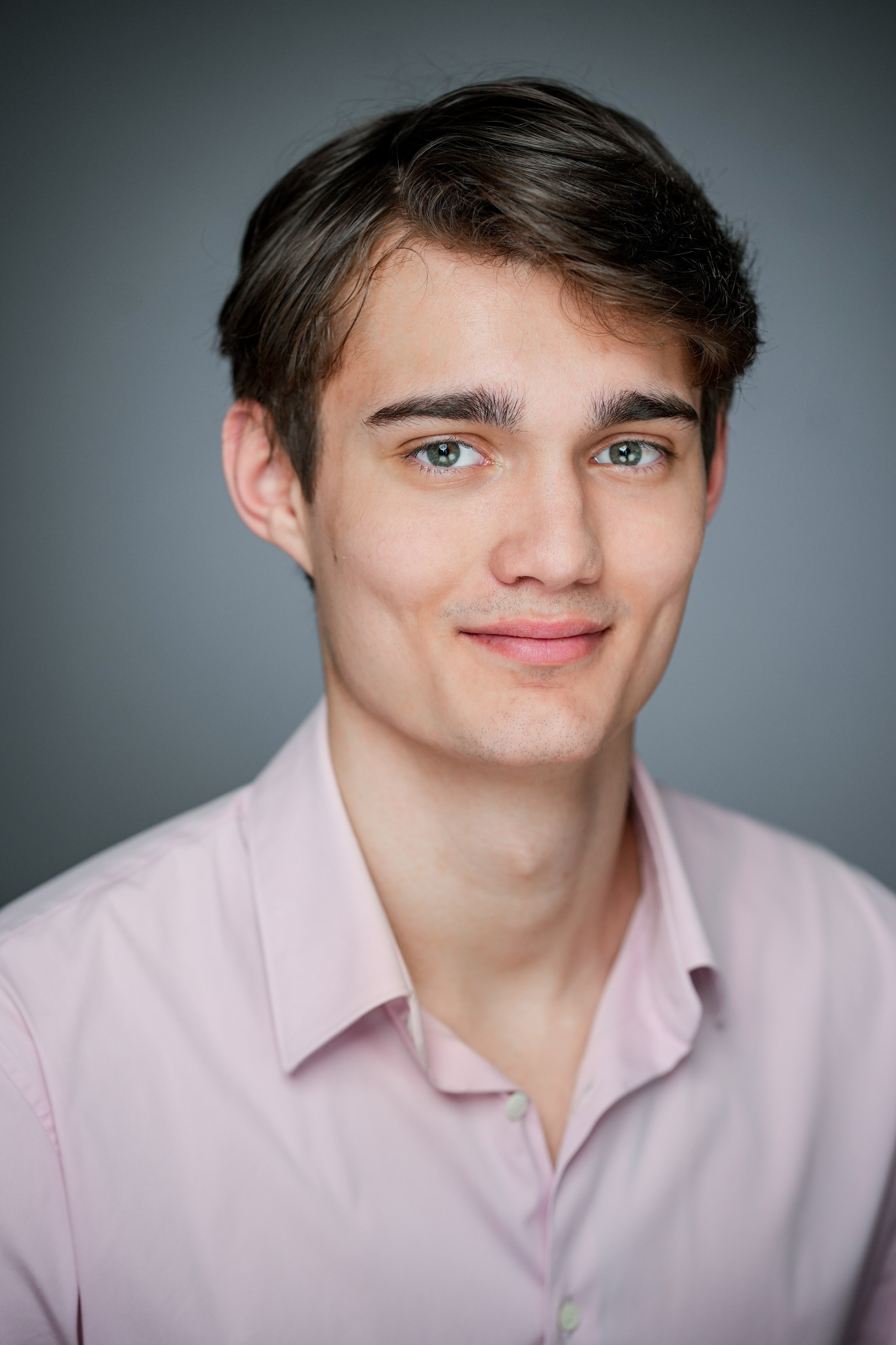 Актёр Максим Дружинин. Портретная съемка в Москве, студийный фотограф Игорь Фомин