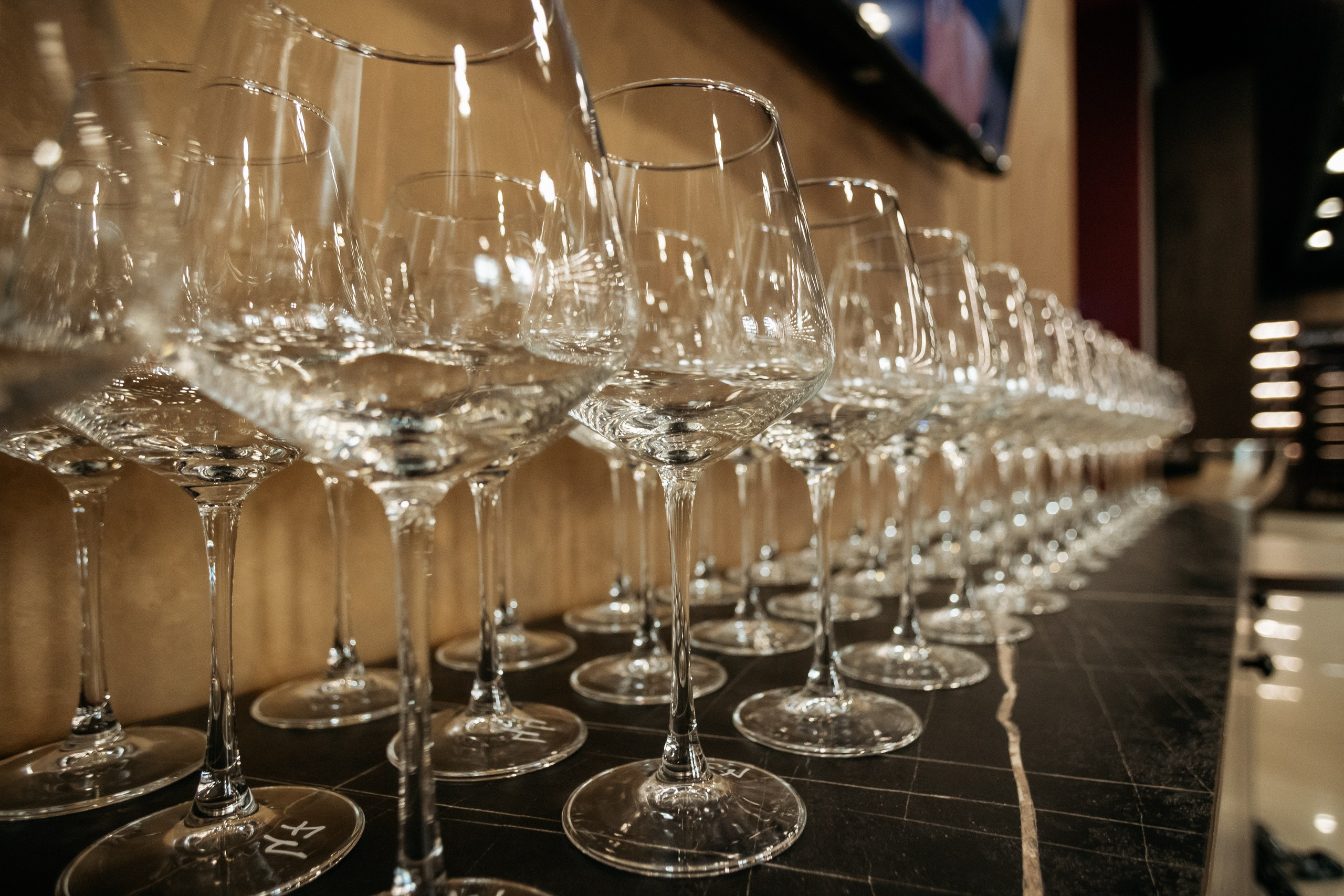 BY SIMPLE ВИНОТЕКА — ОТКРЫТИЕ. СВОИ. ФОТООТЧЕТЫ-СОБЫТИЯ-МЕСТА