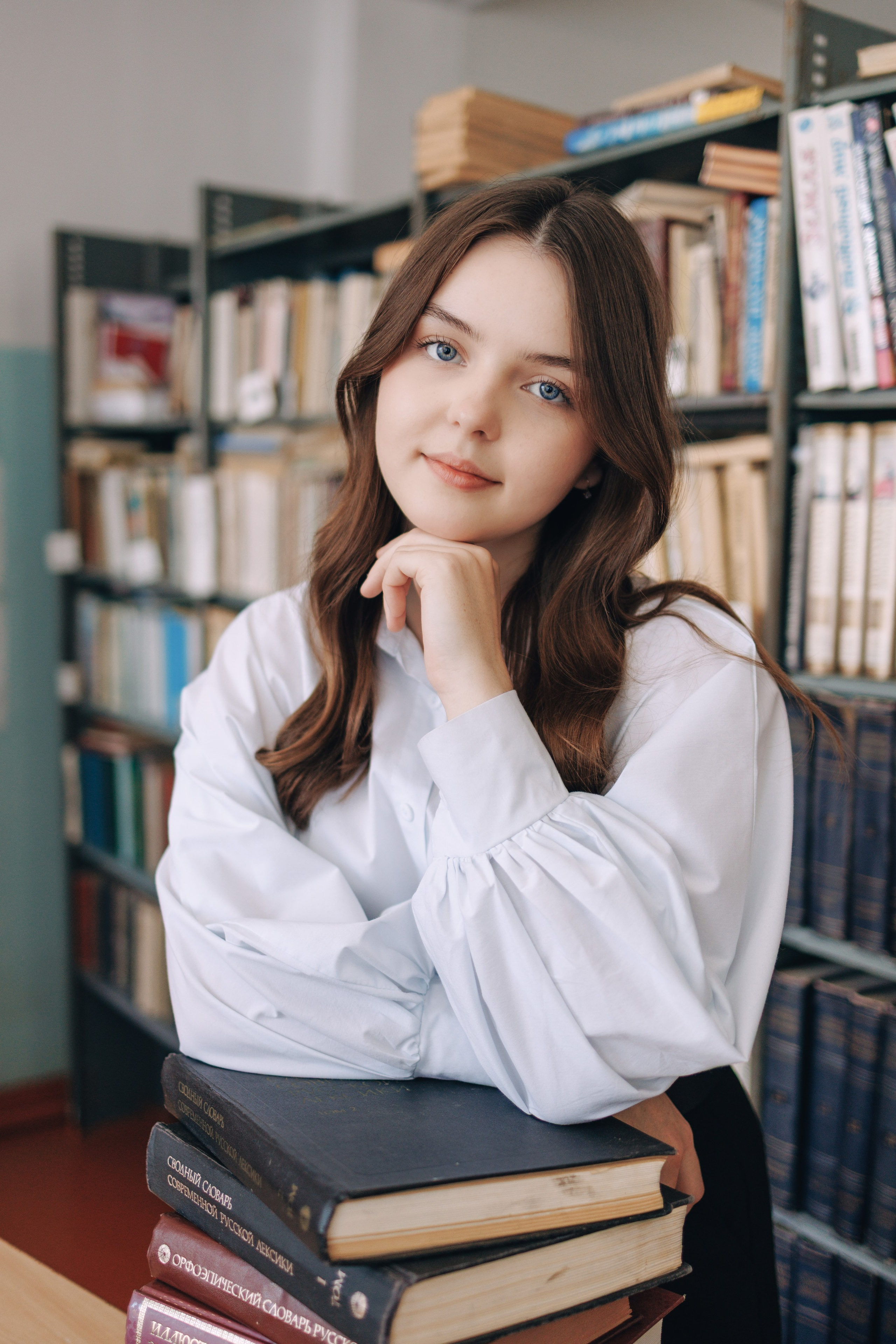 Позы для школьной фотосессии. Фотограф Медногорск Кувандык Оксана Шерехода свадебные, семейные, индивидуальные, школьные фотосессии. Печать фотоальбомов