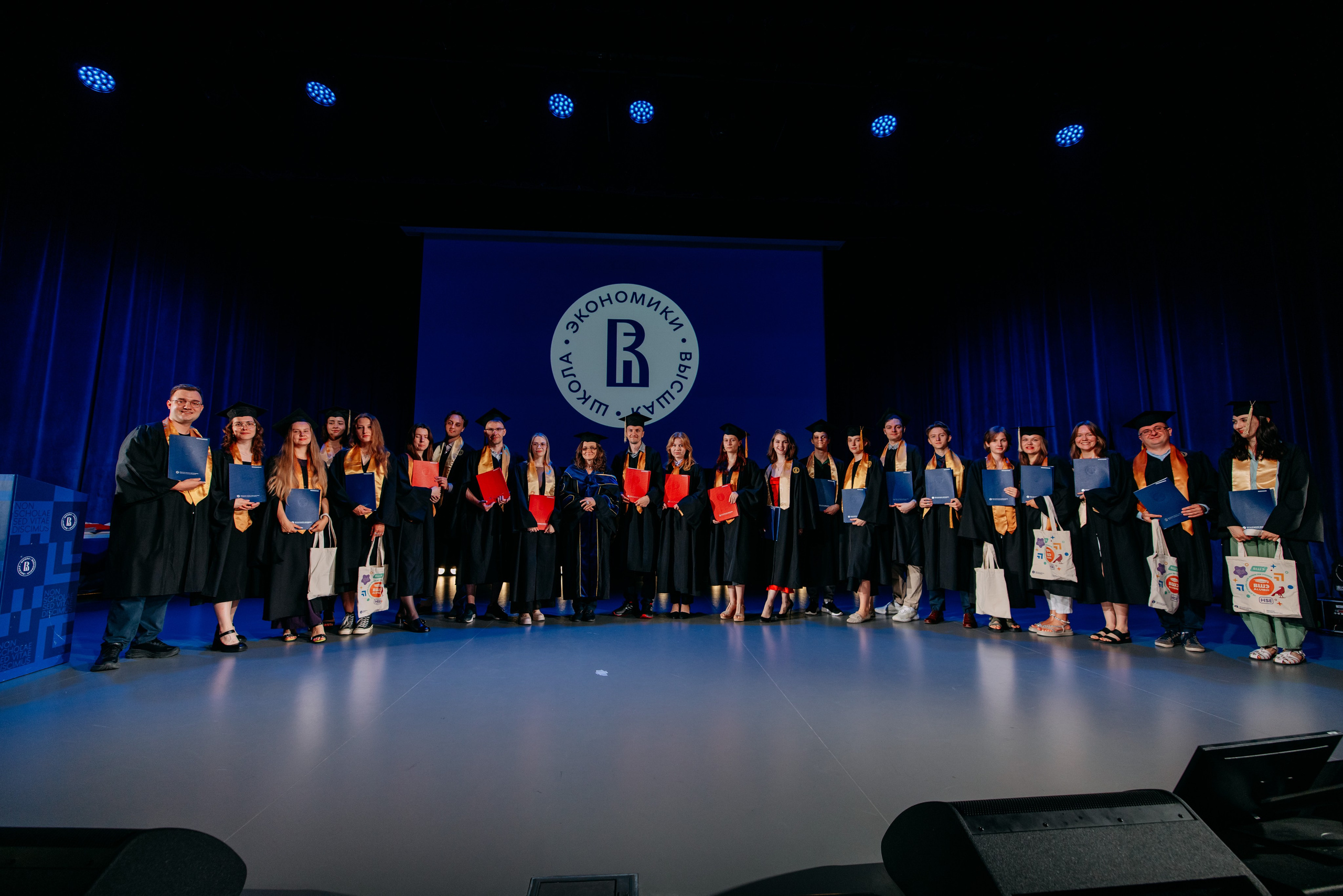 Вручение дипломов. Фото и видео съемка. Андрей Ионов