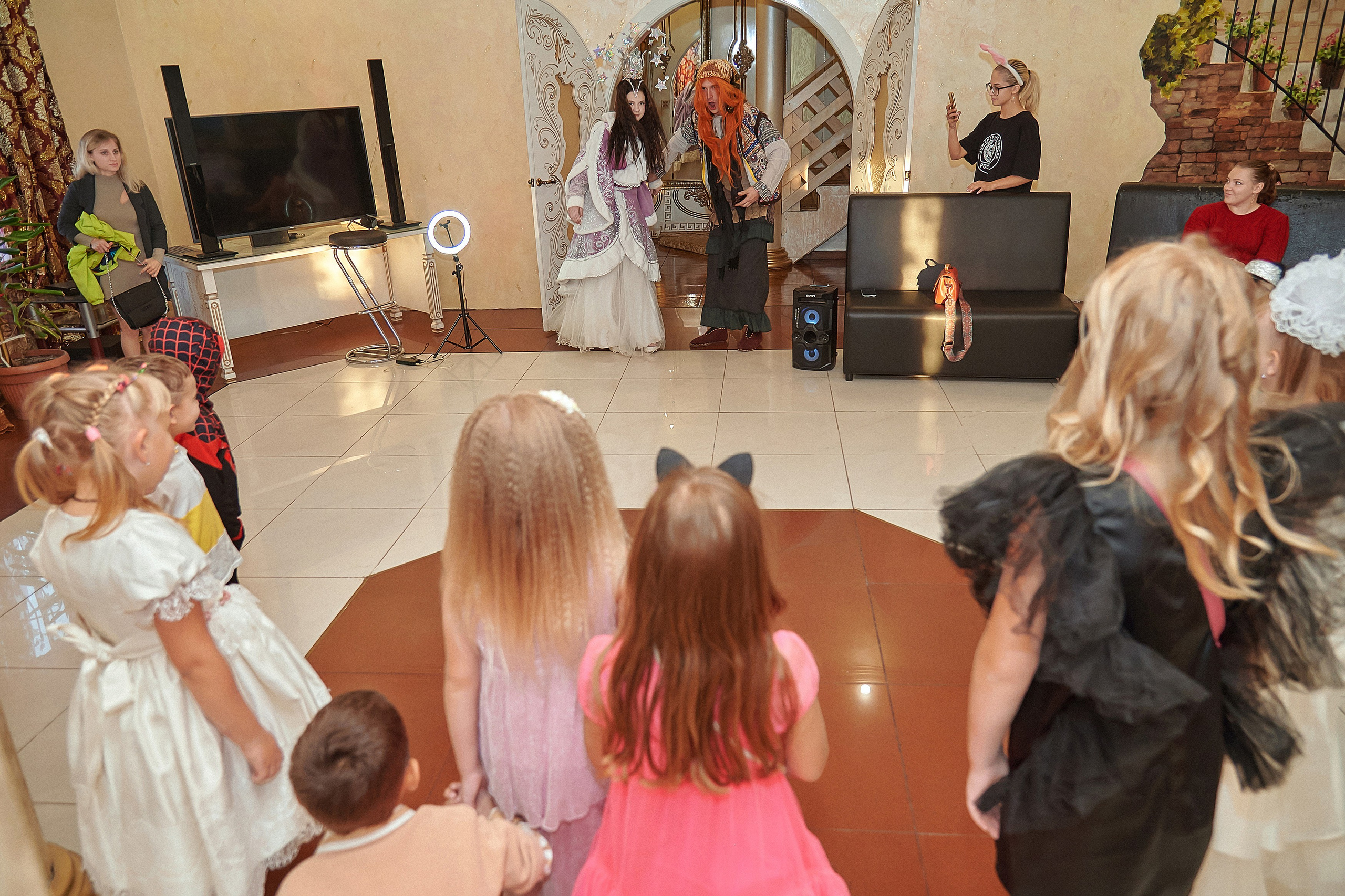 Портфолио репортажной фотосъёмки: Звёздный Дом Деда Мороза. Фотограф Яковлев Роман — Красноярск