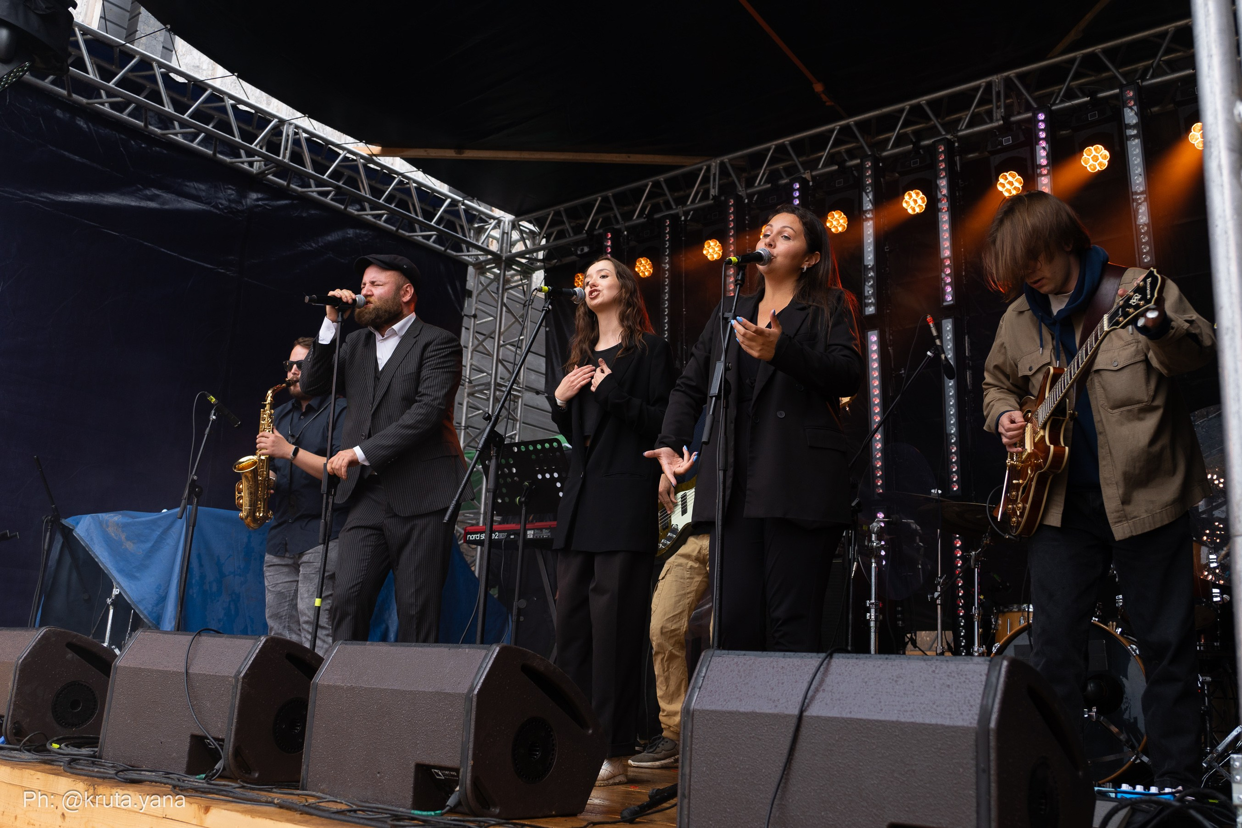 ПОСРЕДИ НИГДЕ. Фотограф в Екатеринбурге Яна Круташова