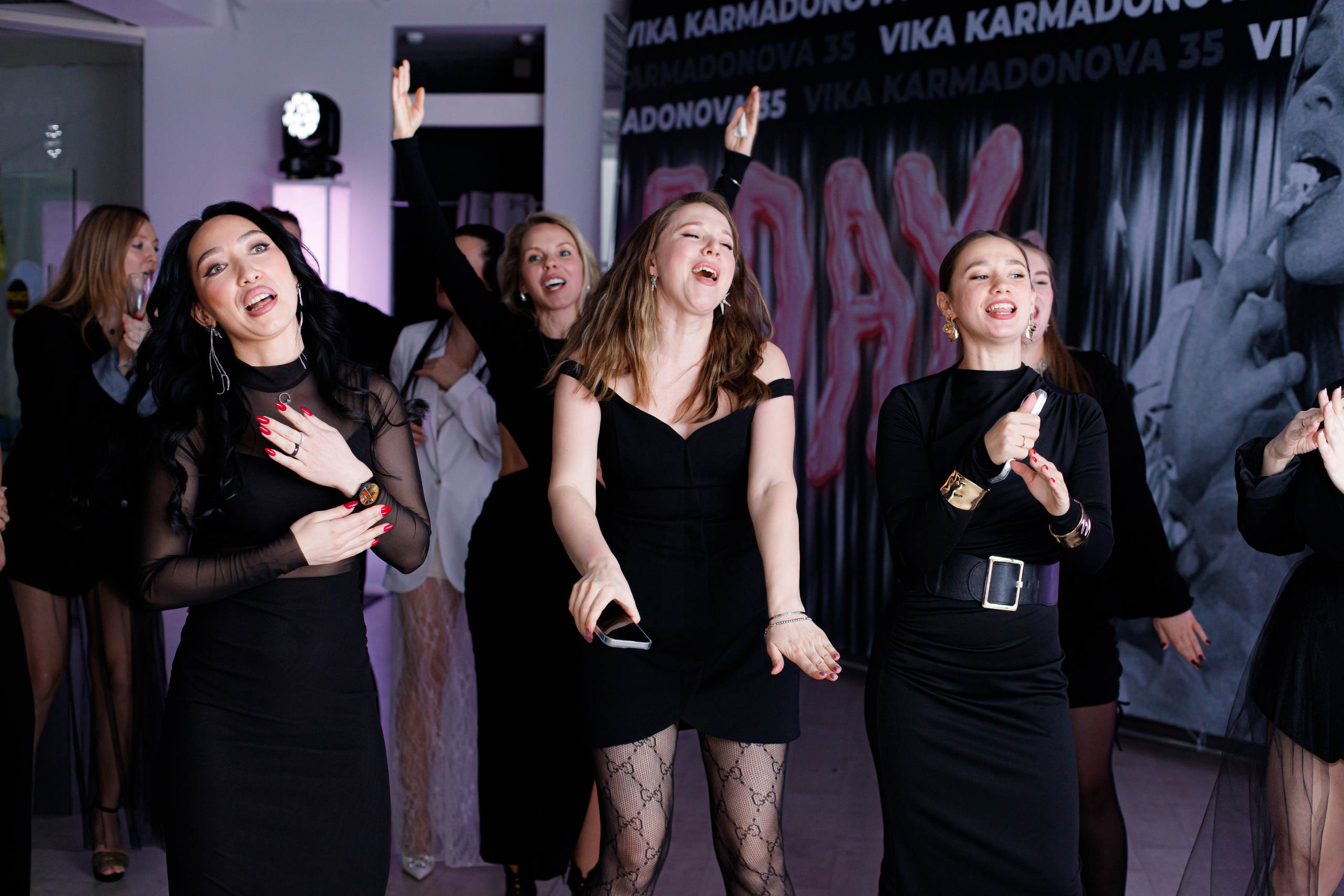 VIKA KARMADONOVA. Photokarish