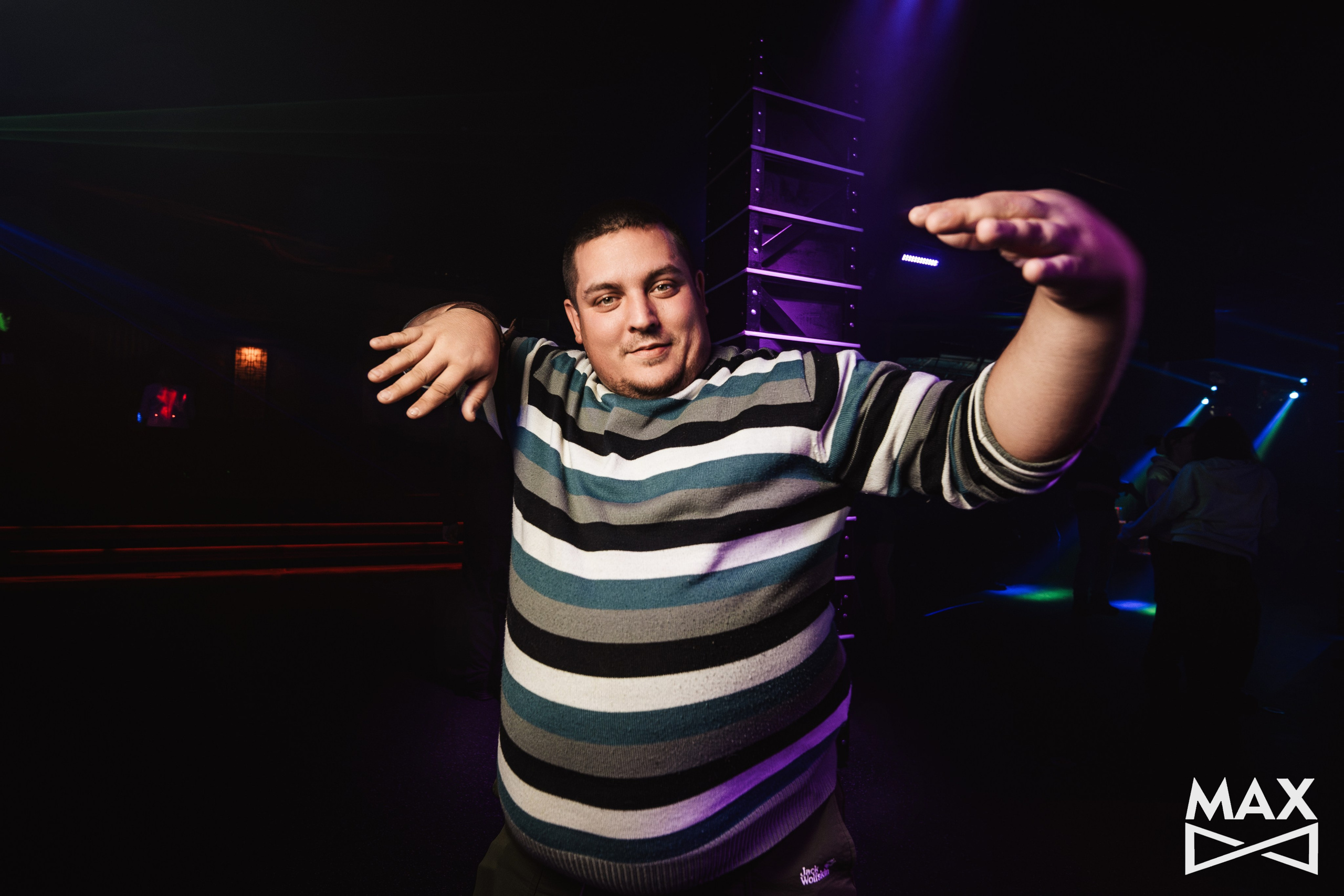 NIGHT CLUB «MAX». Фотограф Великий Новгород Артем Чернецкий