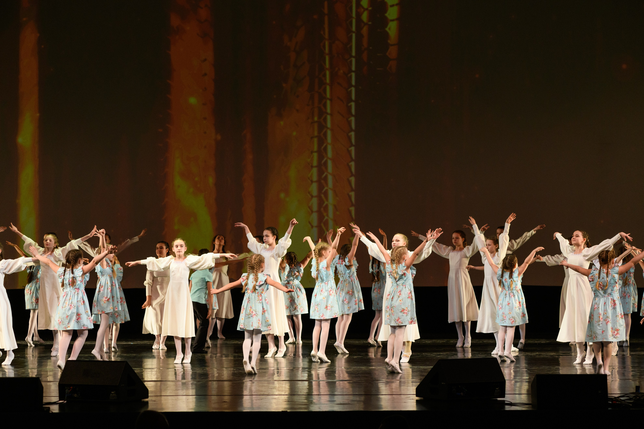 23 апреля, часть 2, БКЗ Октябрьский, г. Санкт-Петербург. Золотое яблочко