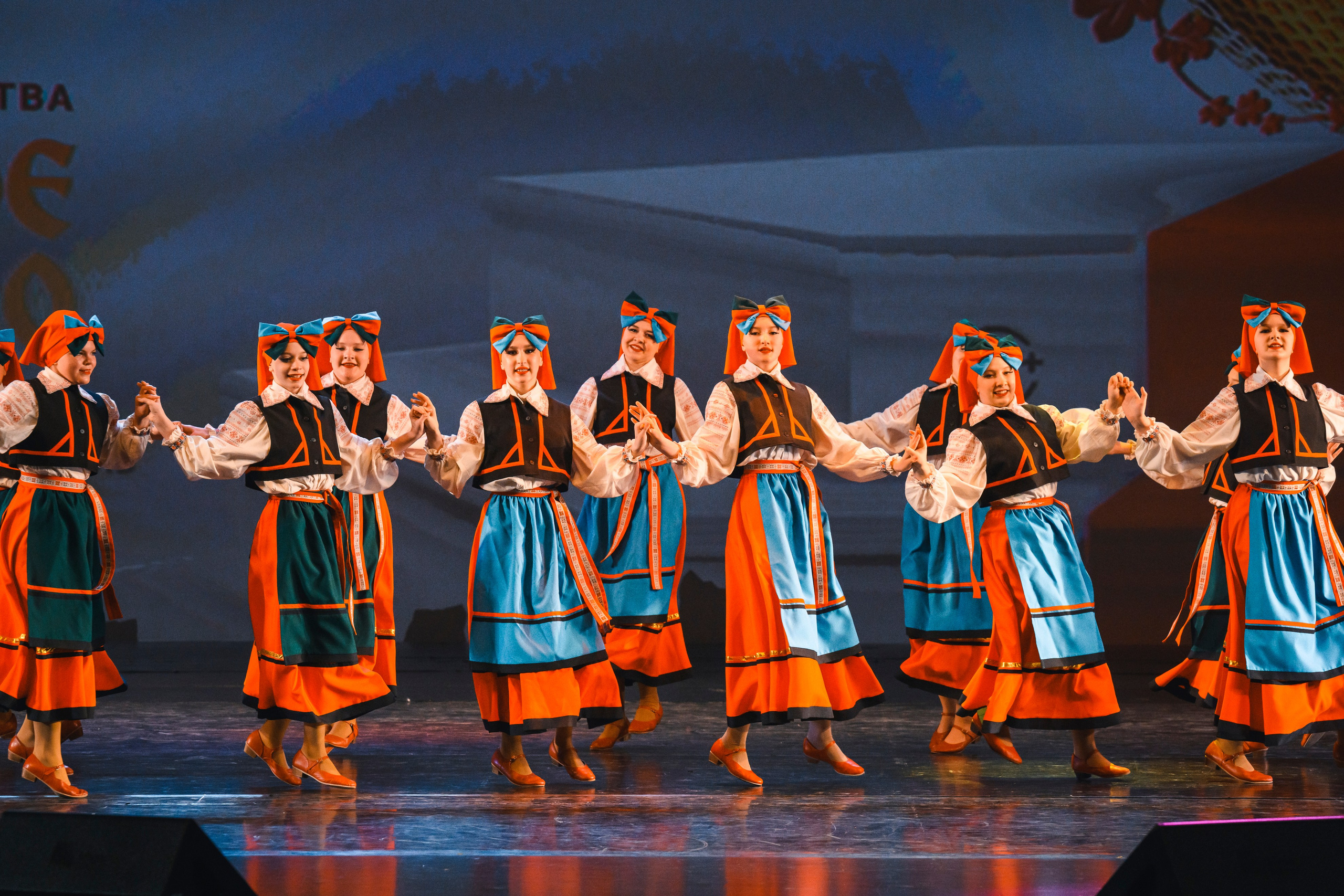 23 апреля, часть 1, БКЗ Октябрьский, г. Санкт-Петербург. Золотое яблочко