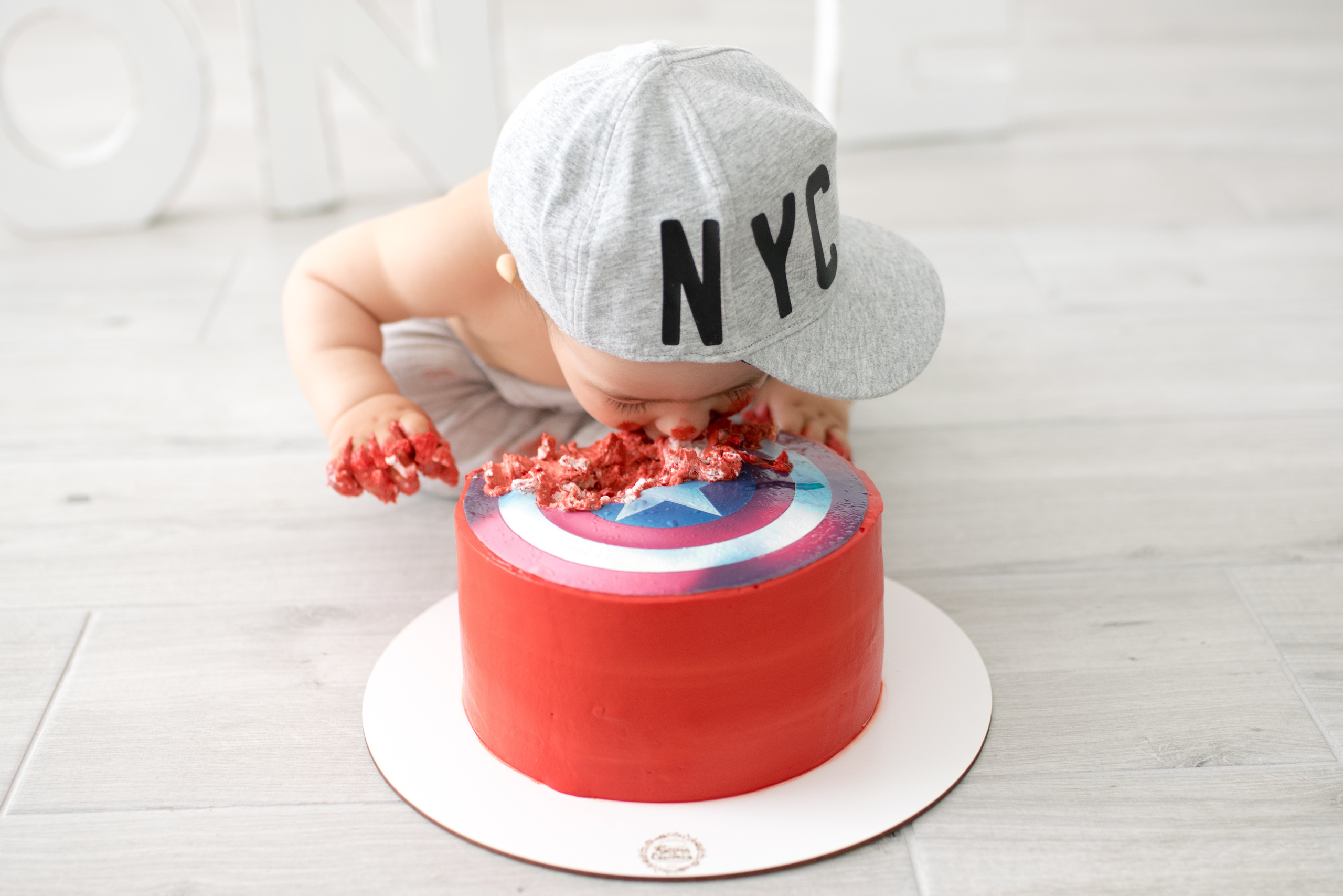 Годик Игнатику. Фотограф в Ялте Инна Найден. Детский и семейный фотограф