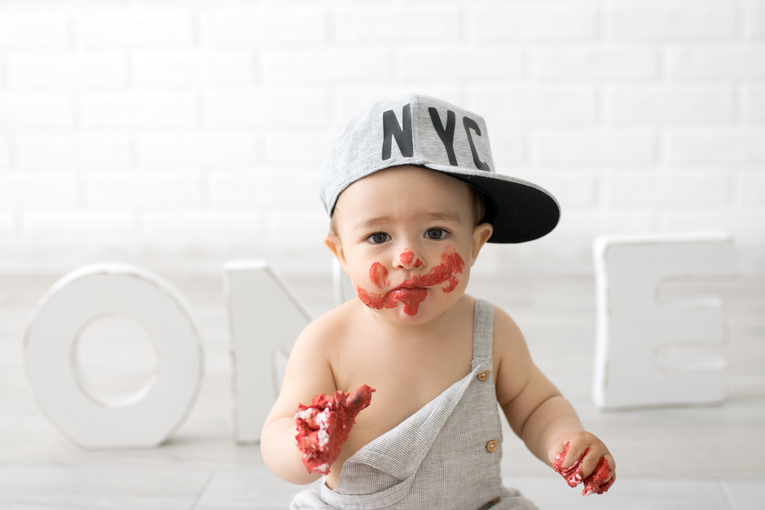 Годик Игнатику. Фотограф в Ялте Инна Найден. Детский и семейный фотограф