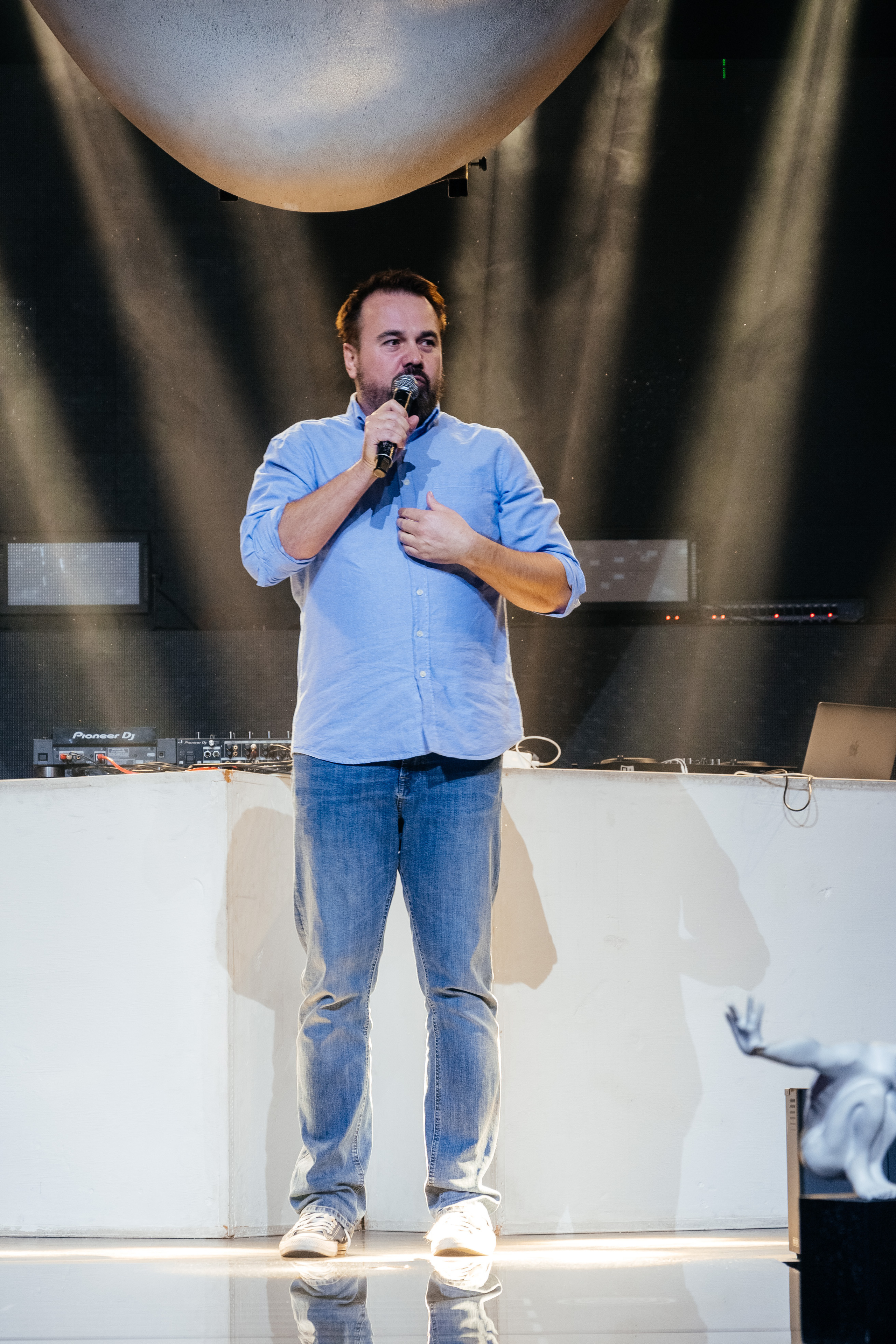 Ilya Sobolev — Stand up artist. Photo & Video production, in Bishkek, Kyrgyzstan